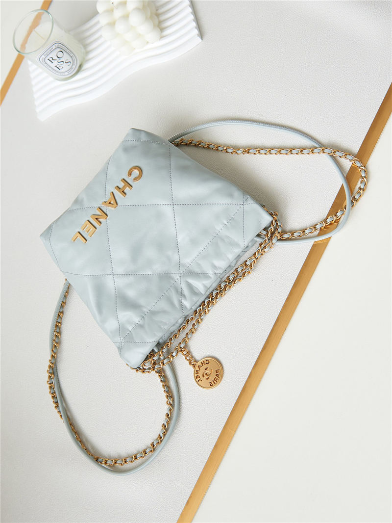Chanel 22 MINI HANDBAG Shiny Calfskin Pale Green & Gold-Tone Metal AS3980 A