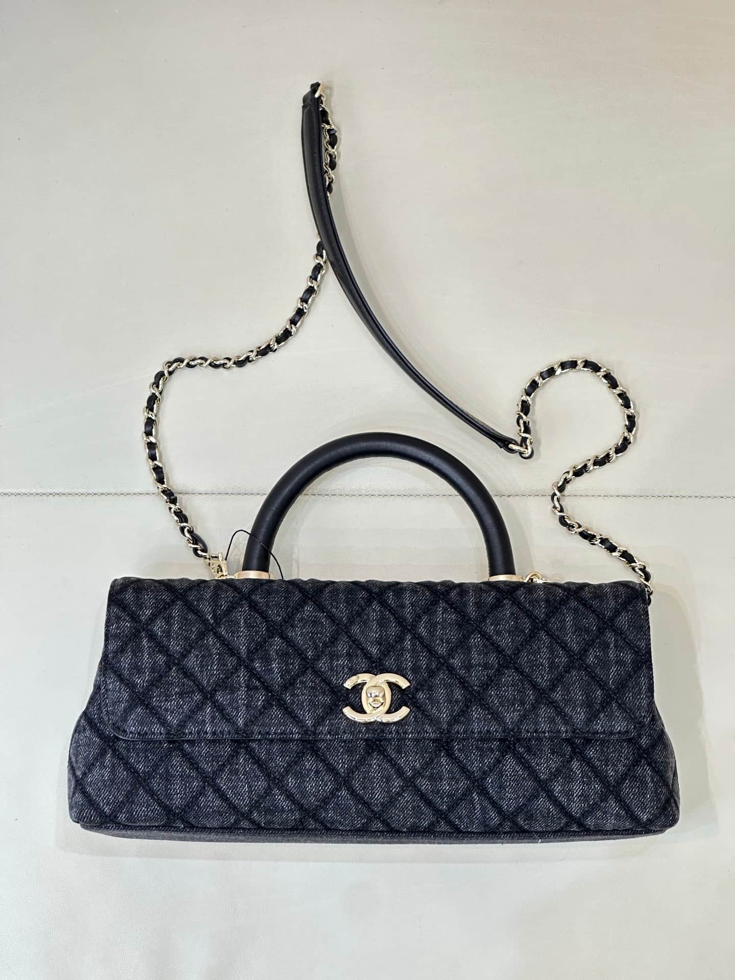 Chanel Maxi Flap Bag with Top Handle Washed Denim& Gold-Tone Metal AS6091 Black TOP