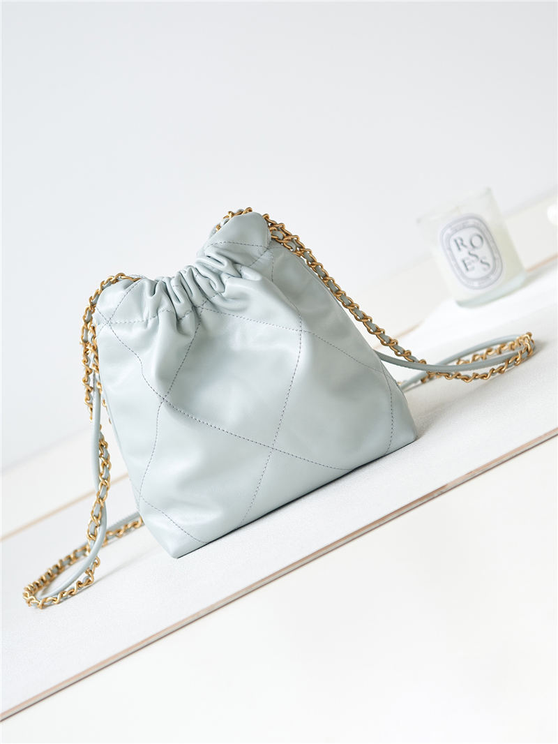 Chanel 22 MINI HANDBAG Shiny Calfskin Pale Green & Gold-Tone Metal AS3980 A