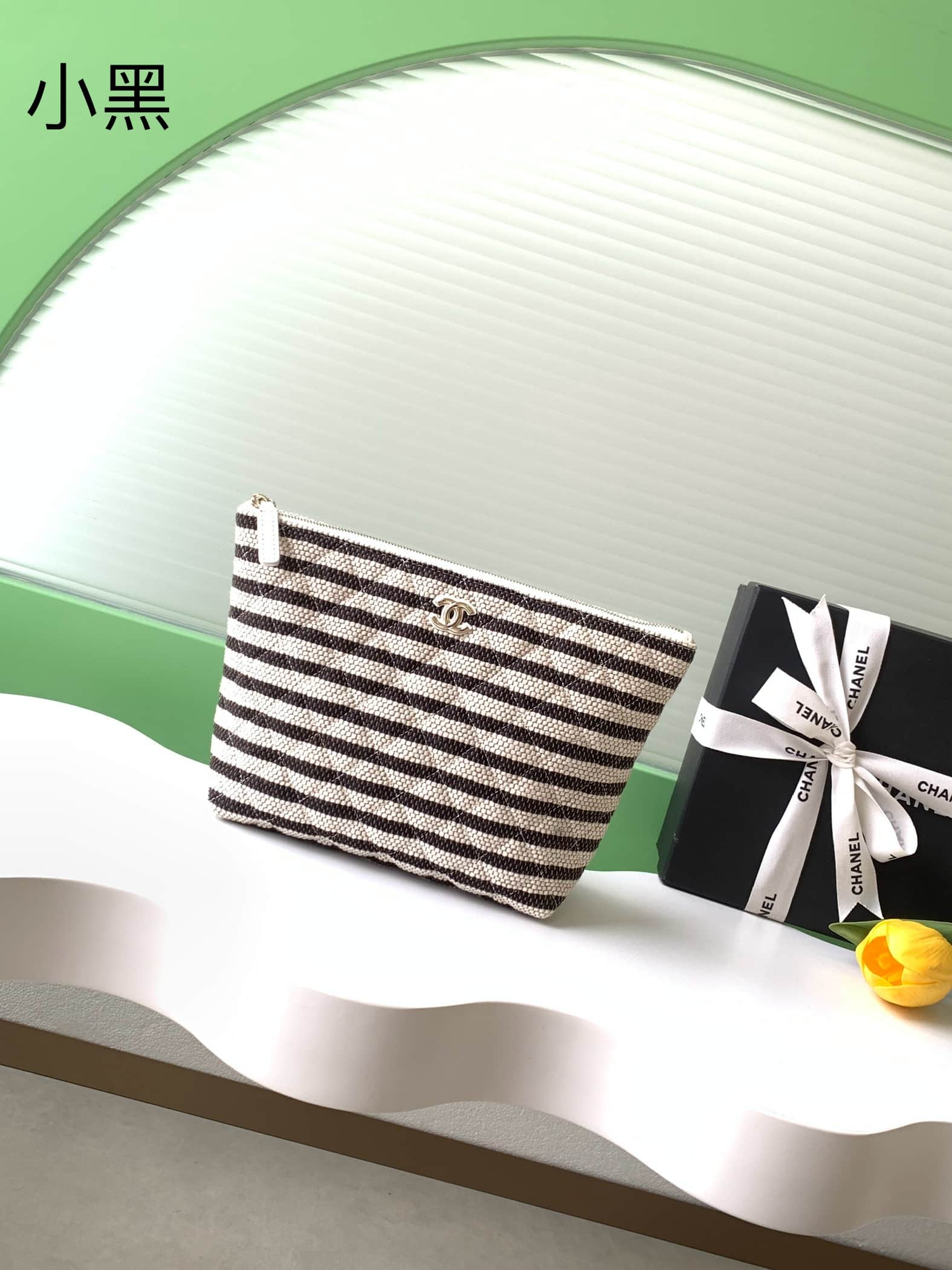 Chanel Zipped Case Printed Fabric & Gold-Tone Metal Black & White AS4989 A