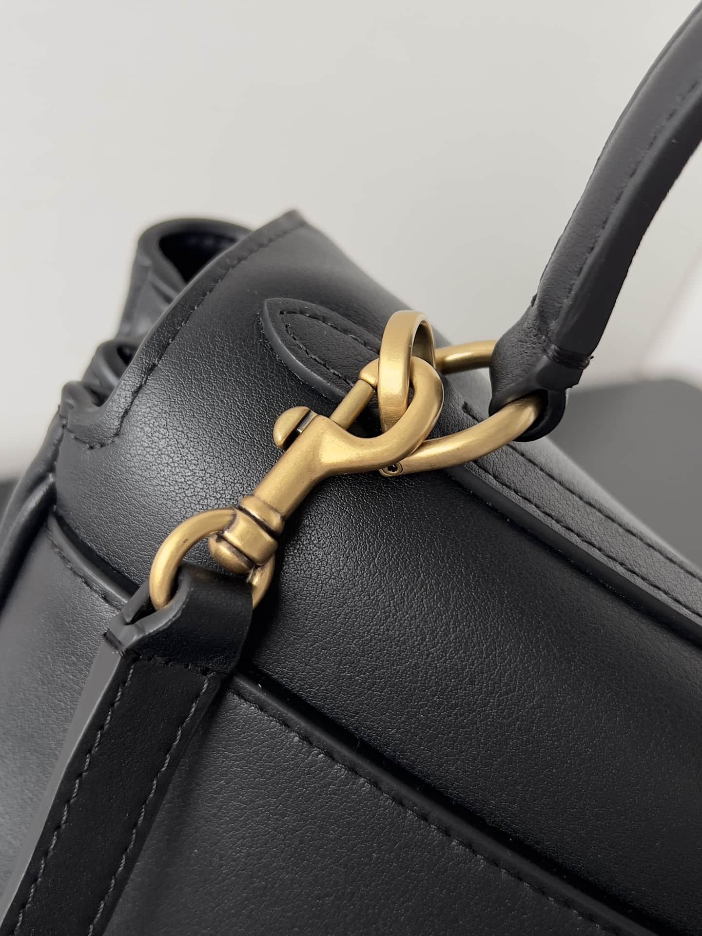 WOMEN'S RODEO SMALL HANDBAG smooth calfskin Black Gold-Metal High