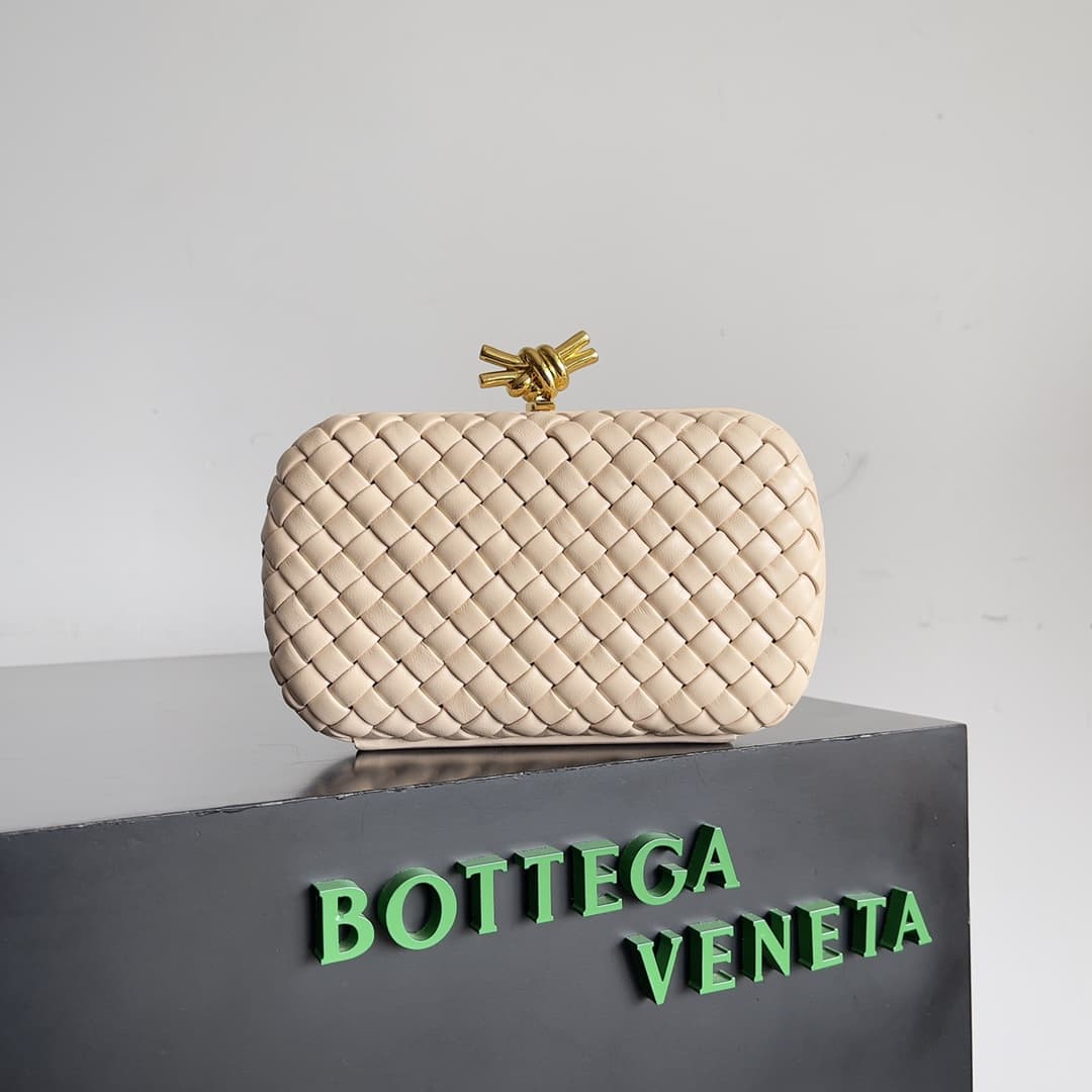 BV Knot Minaudière Clutch Lambskin Top