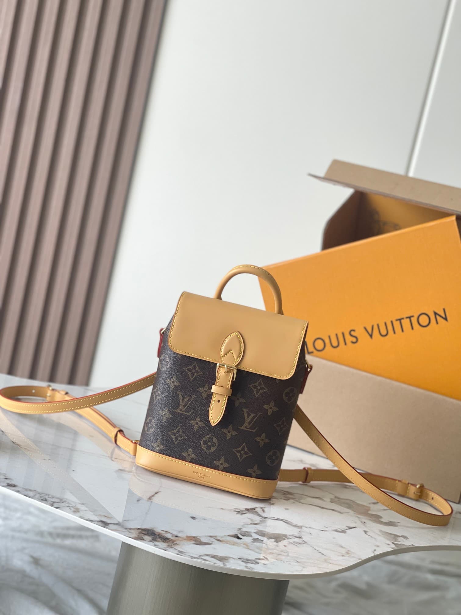 Louis Vuitton Soho Mini Monogram Coated Canvas M14651 TOP