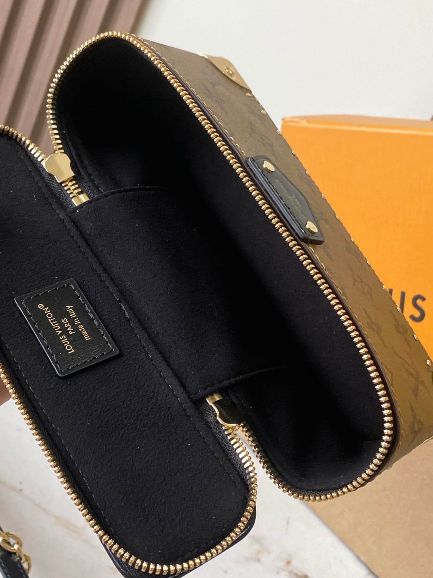 Louis Vuitton Vanity Pouch Trunk Monogram Reverse Coated canvas M29548 TOP