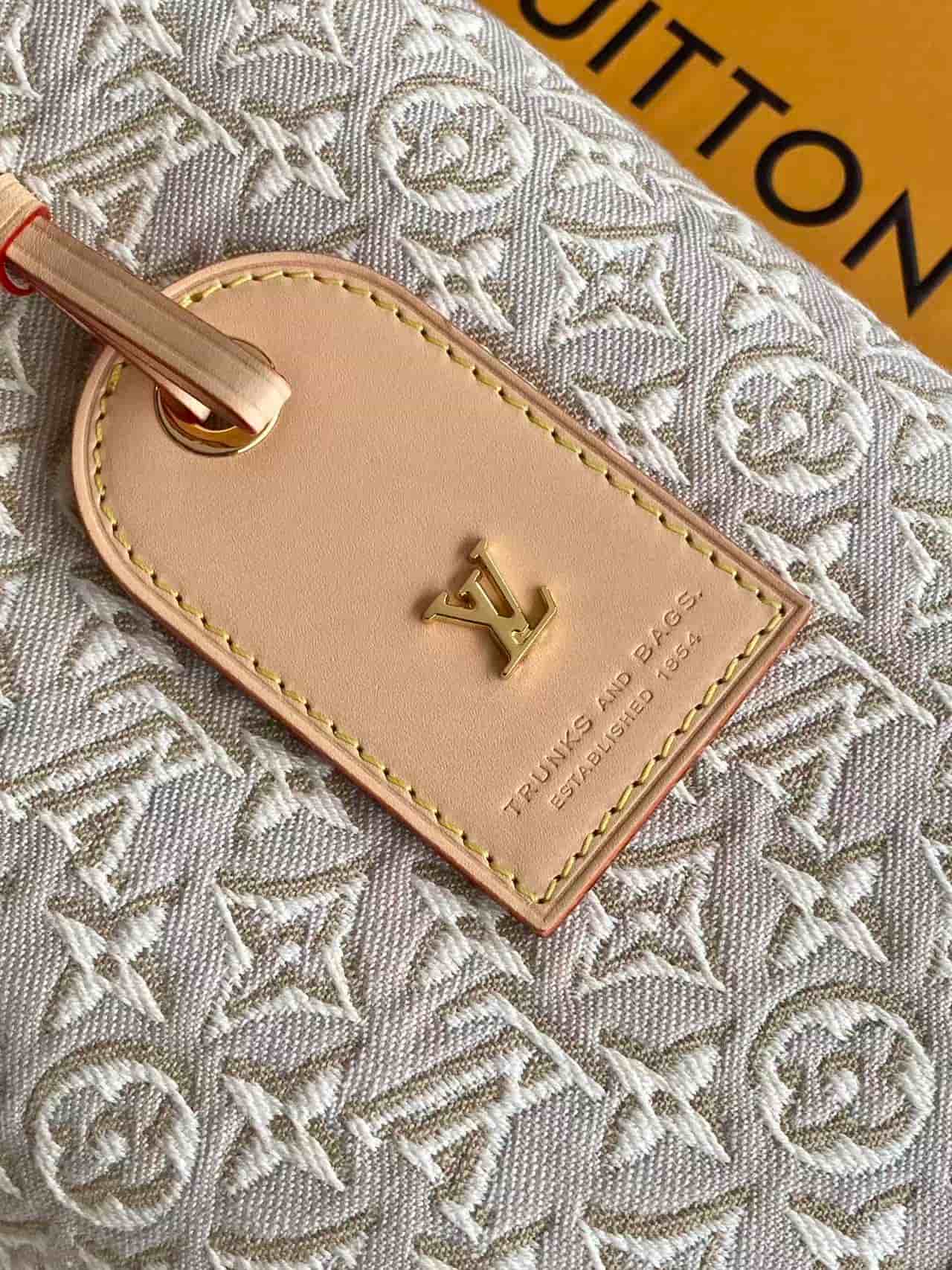 Louis Vuitton Side Trunk MM Monogram Emblème Peuplier Jacquard textile M2A145 High