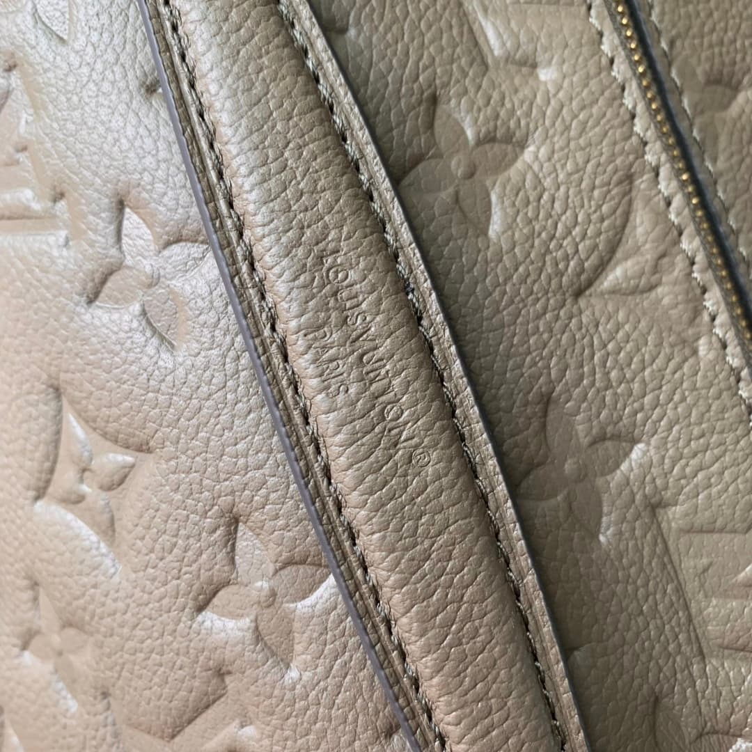 Louis Vuitton Pochette Metis East West Monogram Empreinte Leather M25910 Smoke High