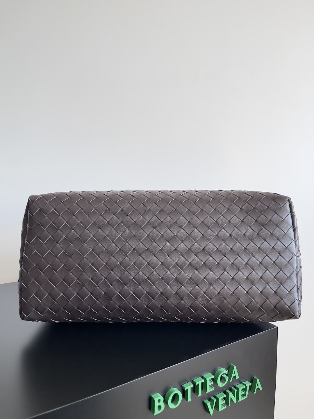 BV Large Andiamo Messenger Top
