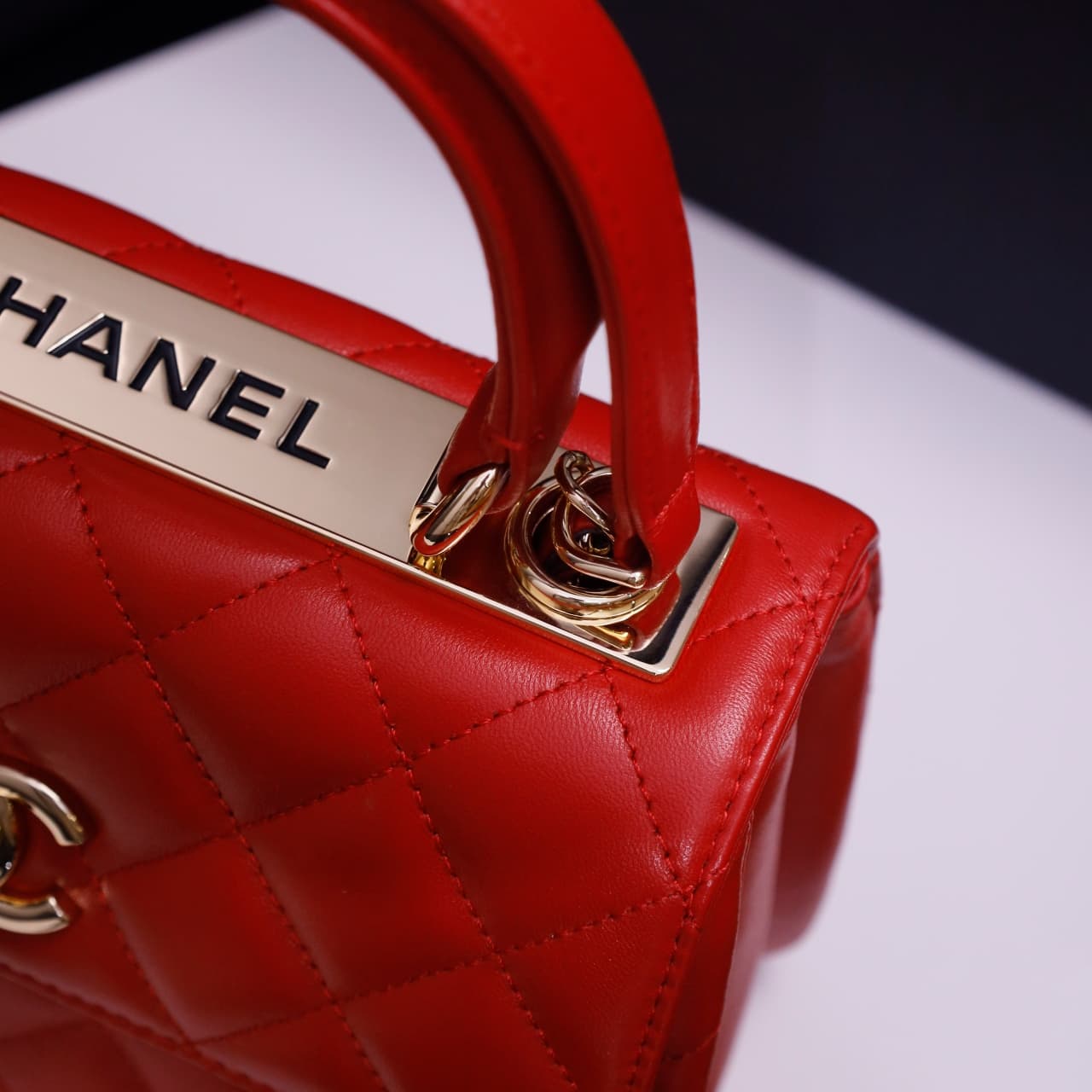 Chanel MINI FLAP BAG WITH TOP HANDLE AS4654 Lambskin &Gold-Tone Metal Red A