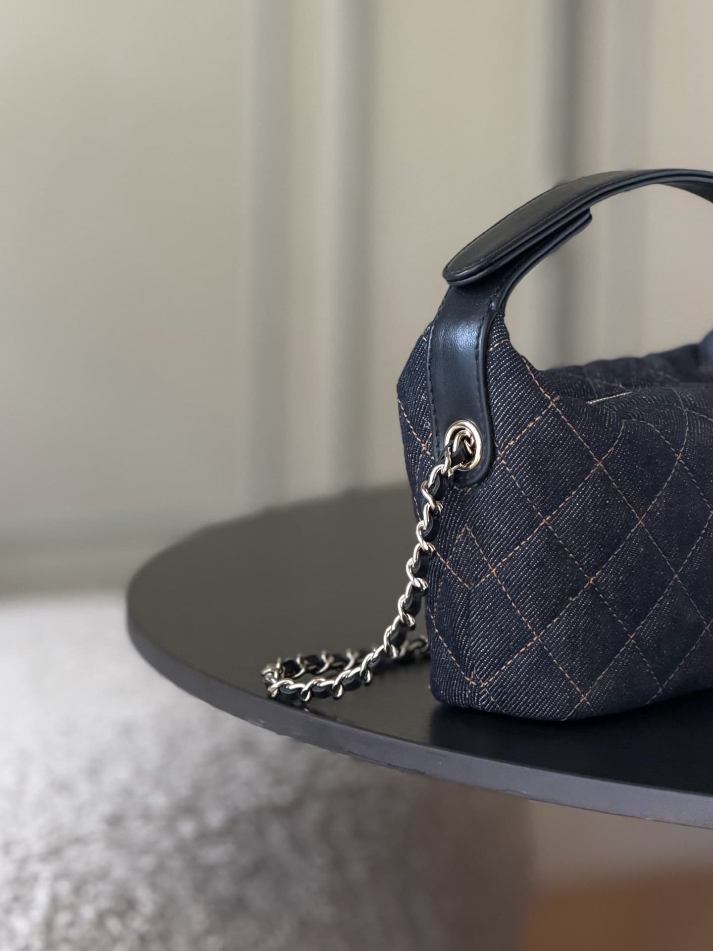 Chanel 25B hobo bag Denim& Gold-Tone Metal AP3387 Dark Blue A