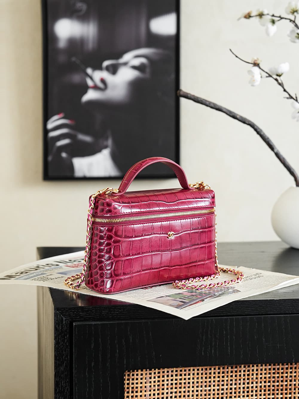 Chanel Small Vanity with chain Crocodile Embossed Calfskin& Gold-Tone Metal Burgundy AS5195 A