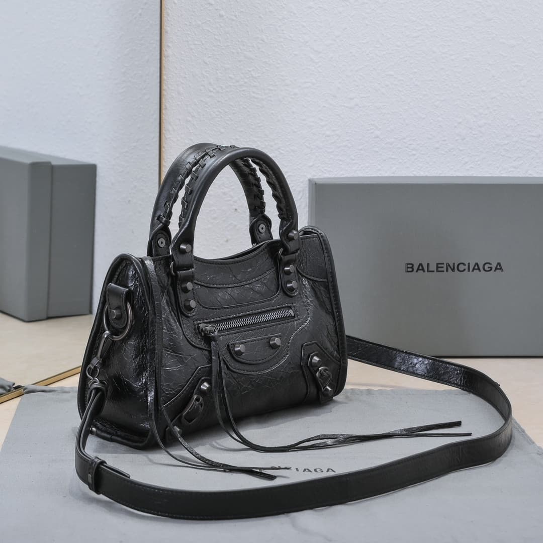 WOMEN'S LE CITY MINI BAG Lambskin & Black Metal High