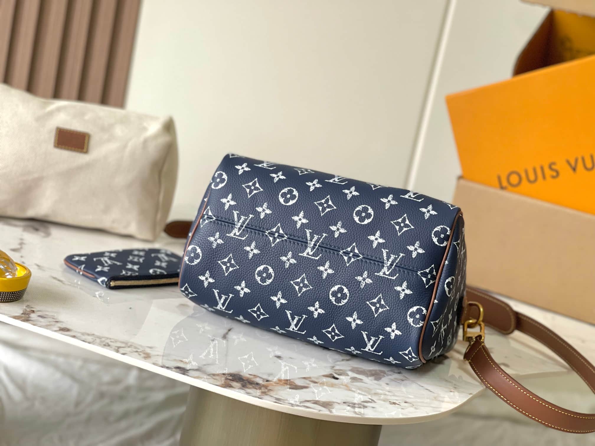 Louis Vuitton Speedy P9 Bandoulière 25 Calf leather M15278 Indigo Blue TOP
