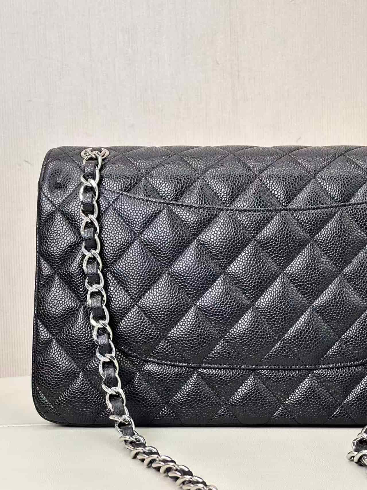 Chanel Large CLASSIC HANDBAG Grained Calfskin Black Silver Metal TOP