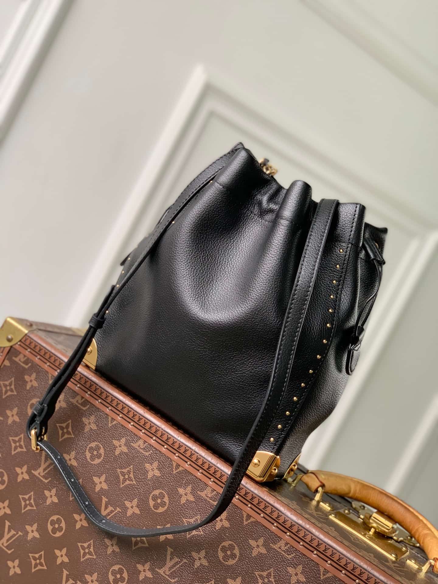 Louis Vuitton Noé Trunk Black Calfskin leather M29391 High