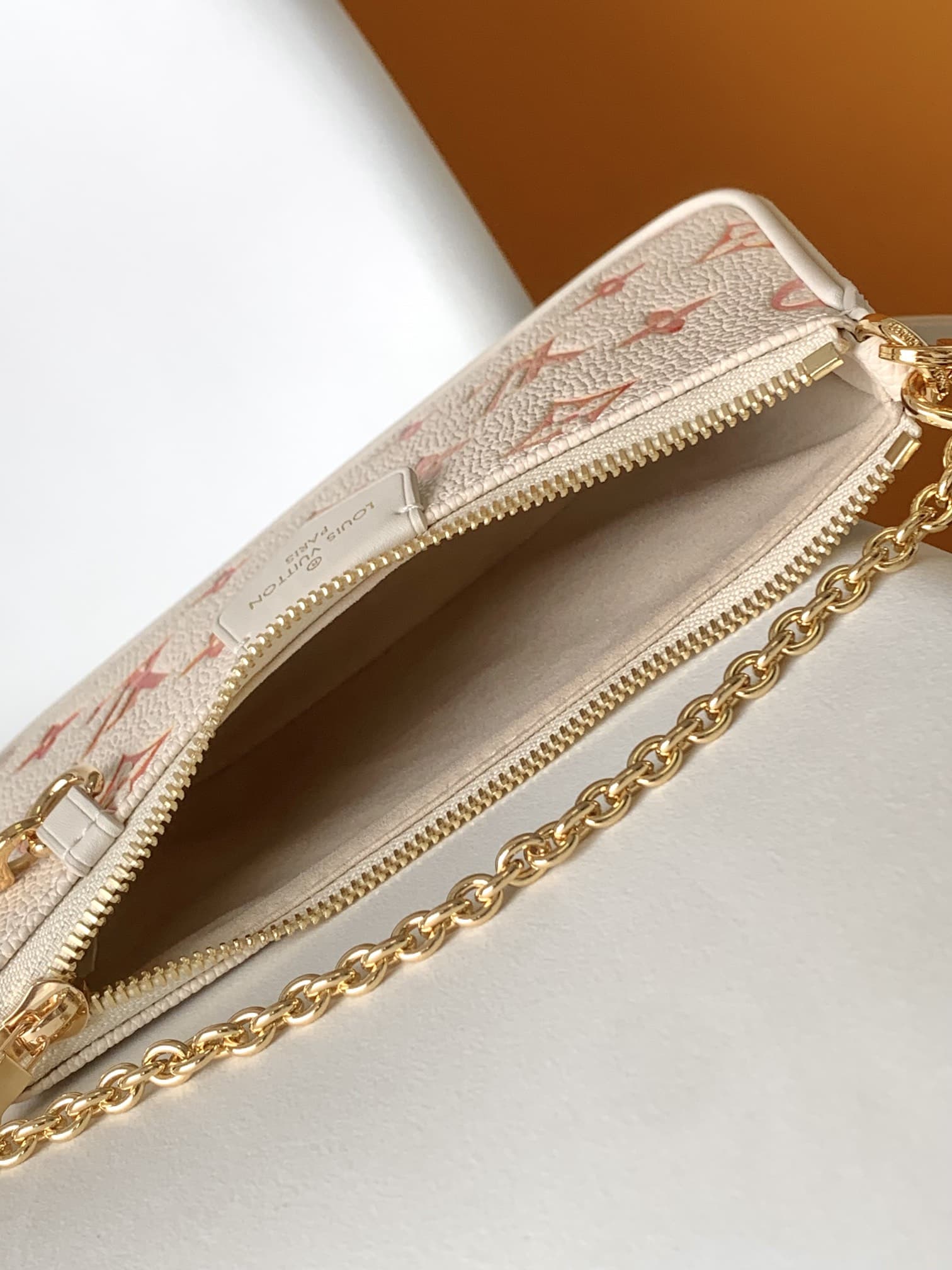 Louis Vuitton EASY POUCH ON STRAP Monogram Empreinte Leather M83448 High