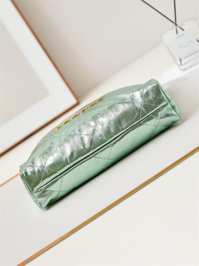 Chanel 22 SMALL HANDBAG Metallic Calfskin & Gold-Tone Metal AS3260 Green A