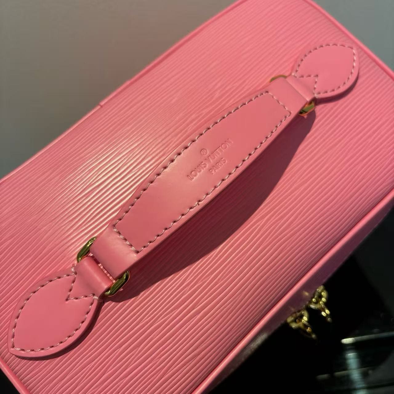 Louis Vuitton Nice BB Epi grained leather Monogram M25856 Bliss Pink High