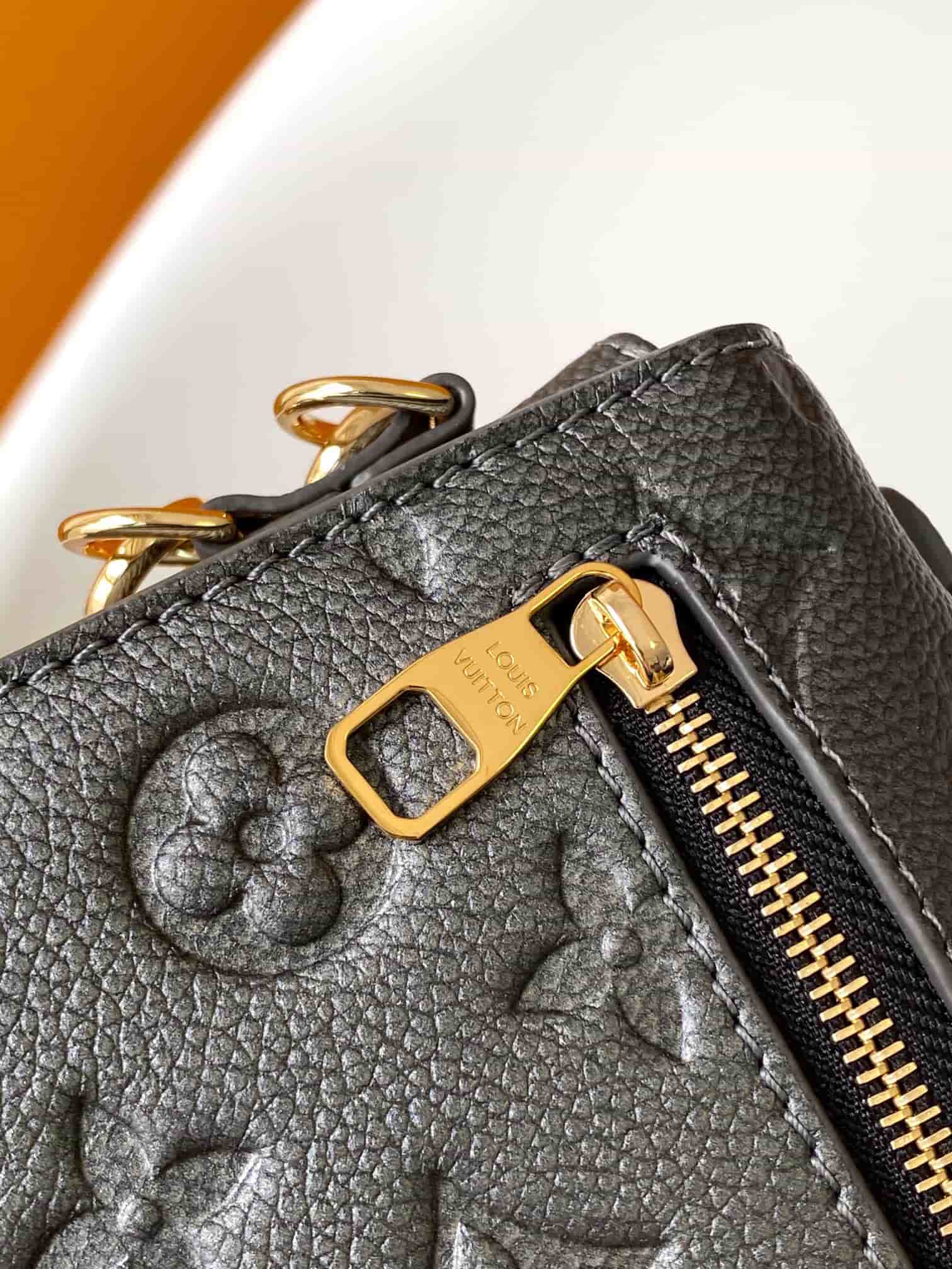 Louis Vuitton Pochette Métis East West Gun metal Embossed grained cowhide leather M11998 High
