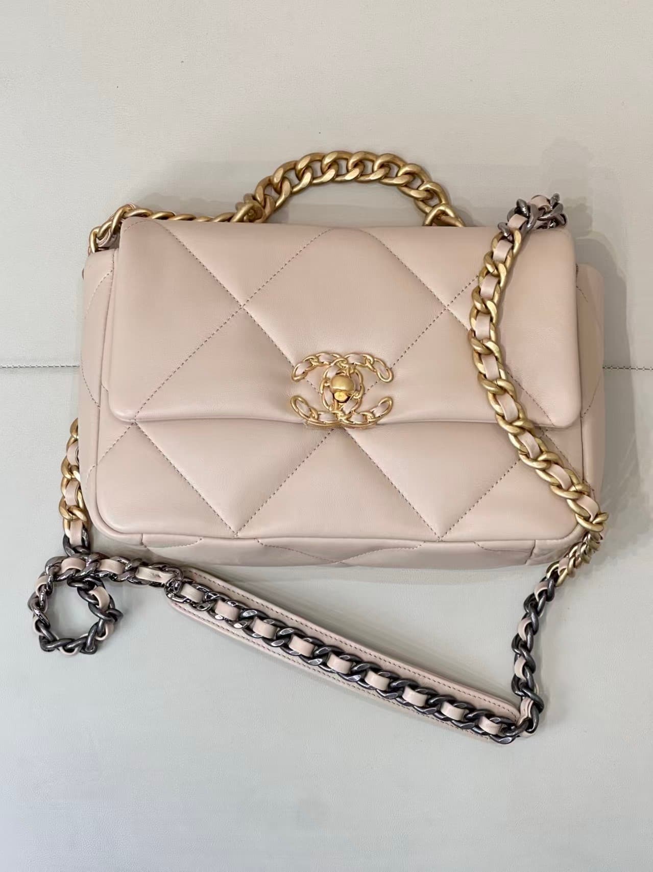 Chanel 19 Flap Bag Lambskin Gold-Tone Silver-Tone & Ruthenium-Finish Metal TOP