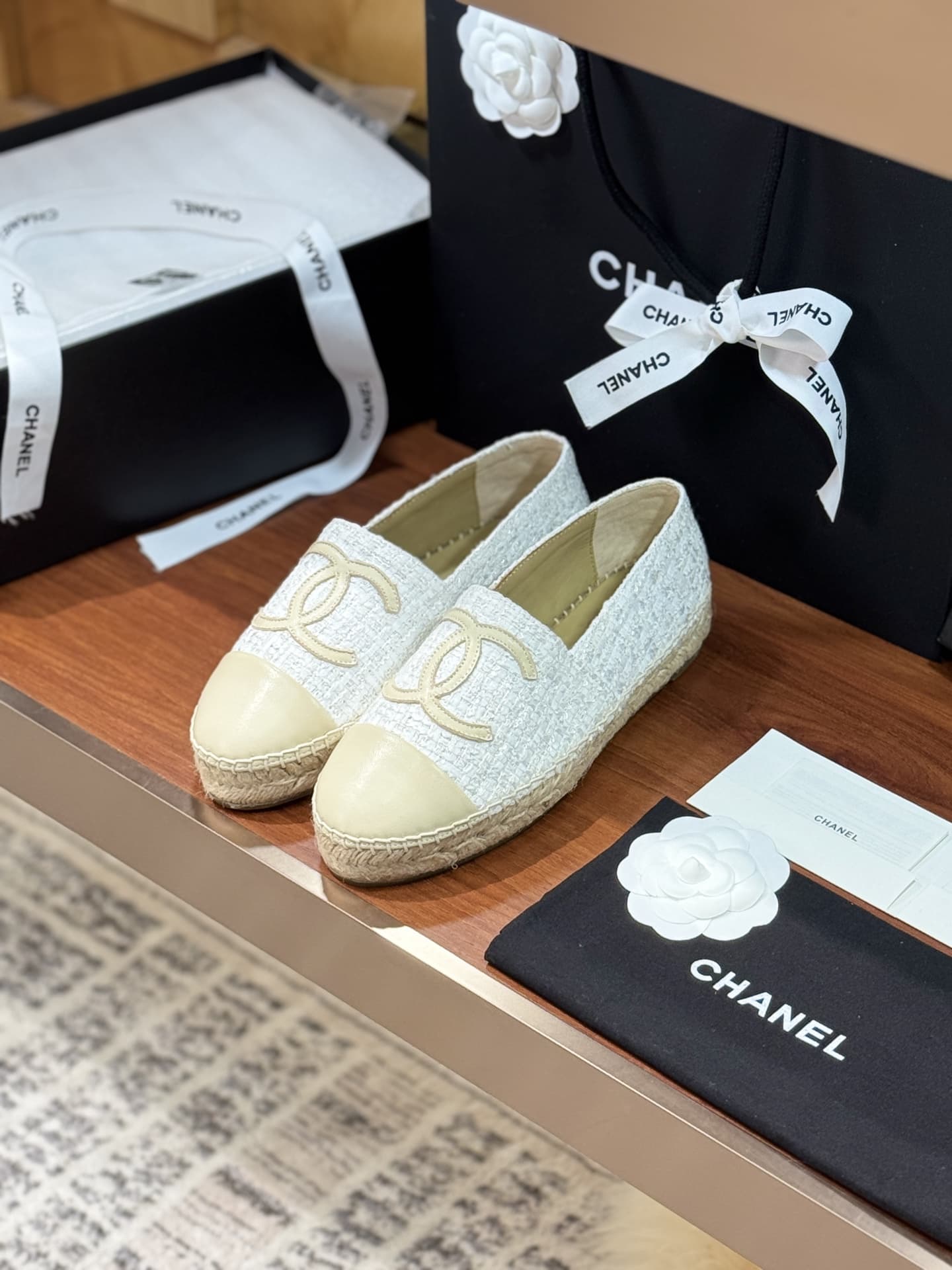Chanel Tweed CC Cap Toe Espadrille Flats Shoes Women