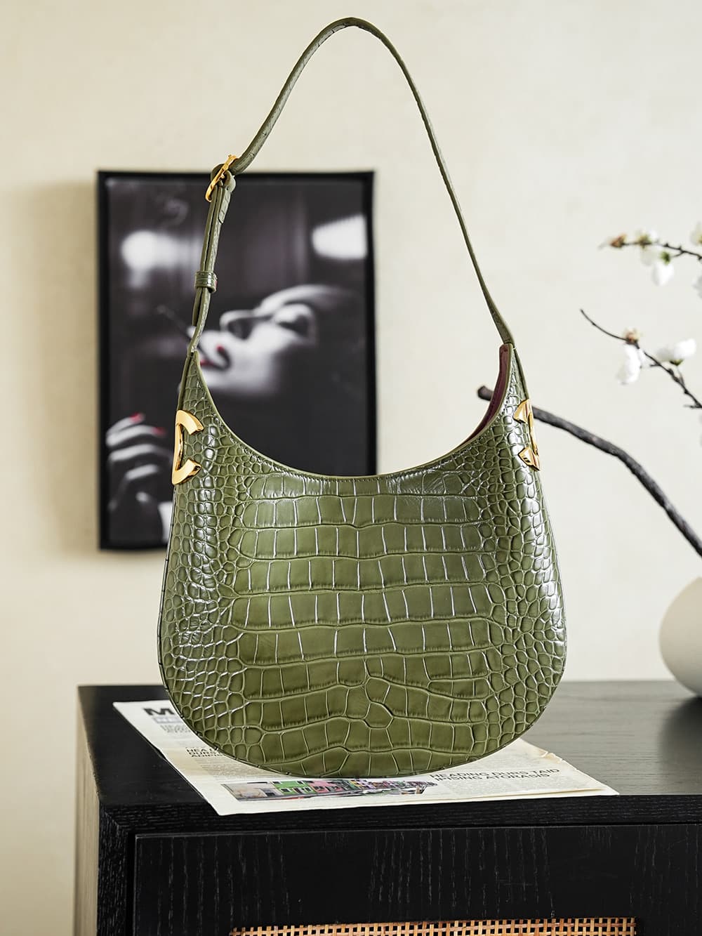 Chanel Hobo bag Prominent Crocodile-embossed & Gold-tone Metal A68011 A