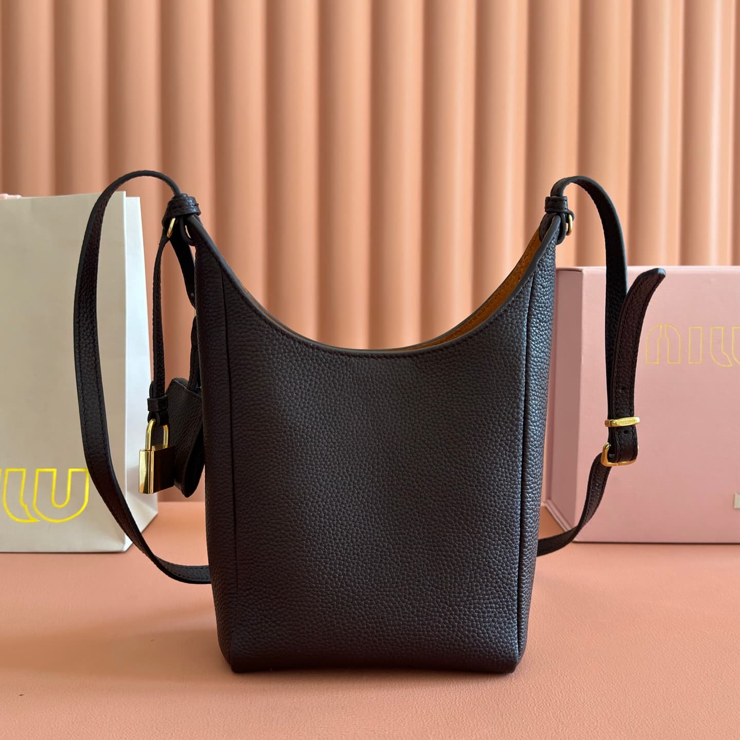Miu Miu brown leather bucket crossbody bag 5be098 TOP