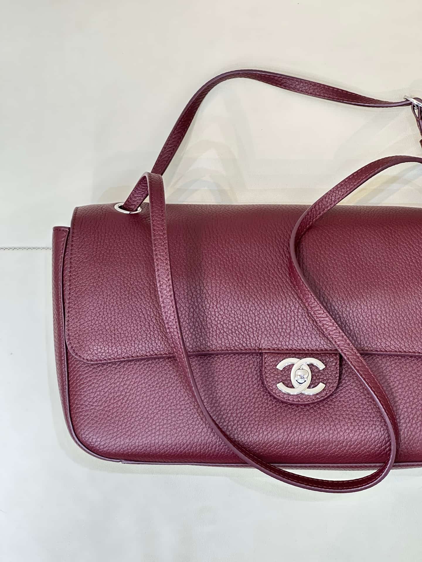 Chanel Maxi Flapbag Grained Calfskin & Silver-Tone Metal Claret AS6231 TOP