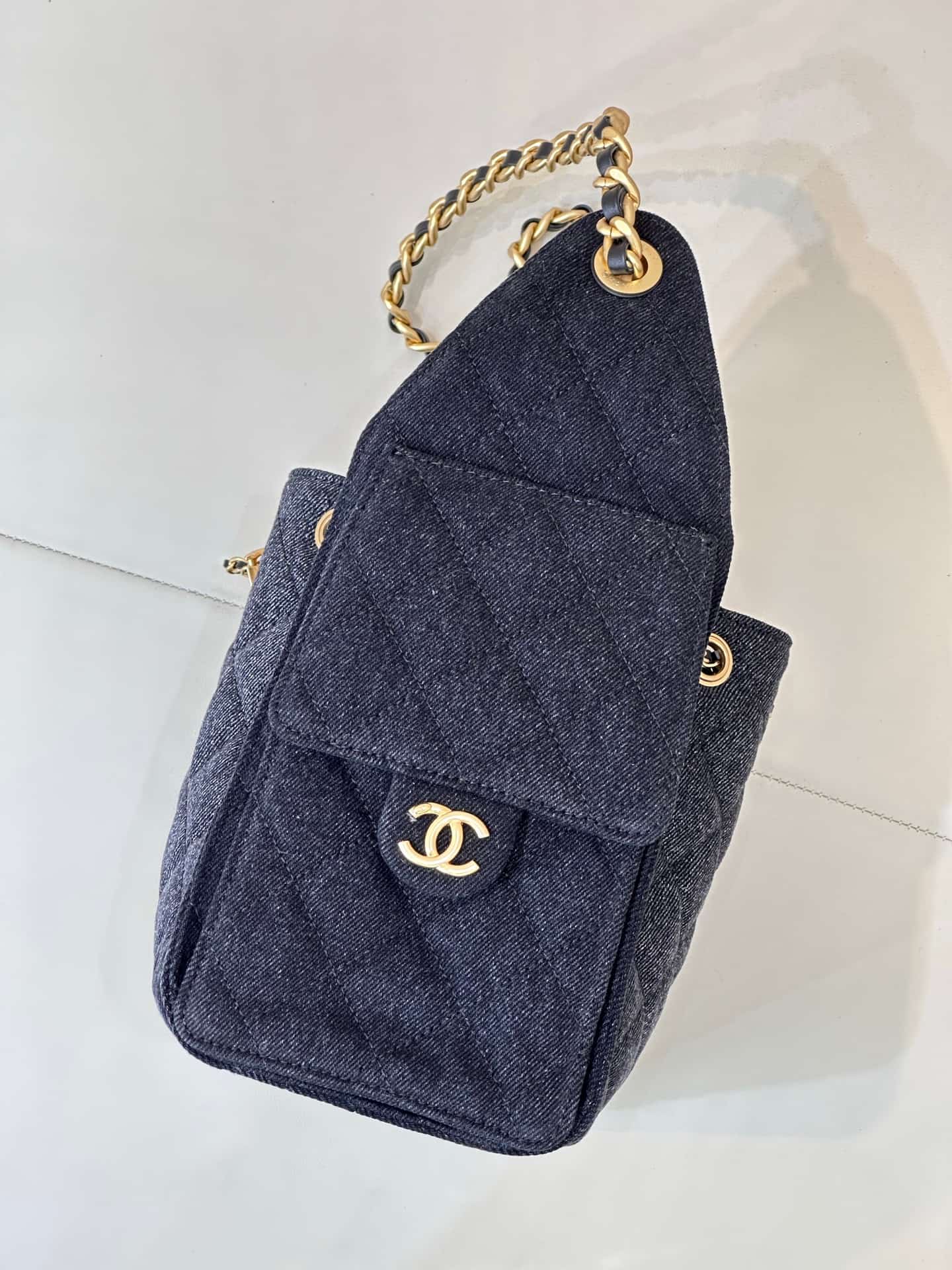 Chanel 25 Small Hobo handbag AS5293 Denim &Gold-tone Metal Dark Blue TOP