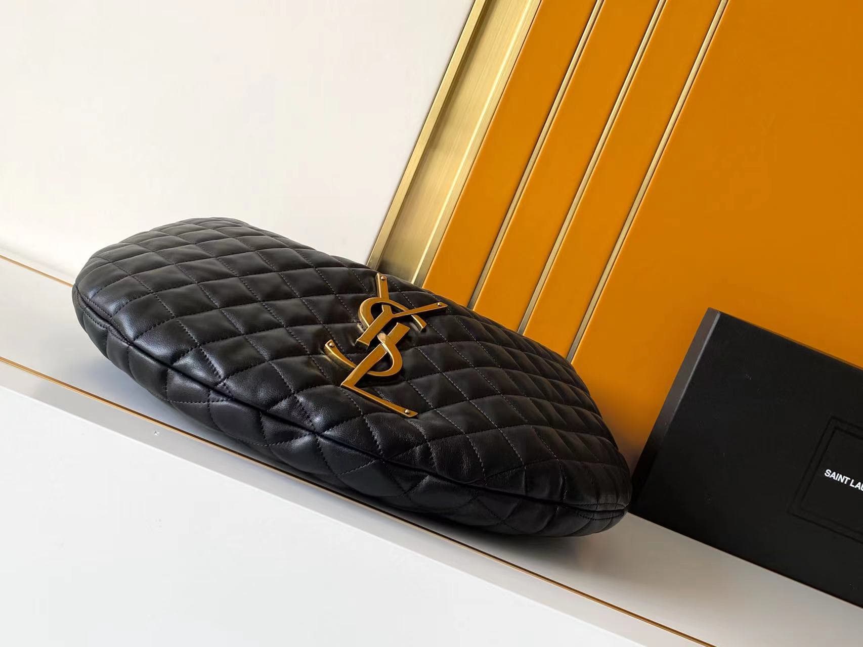 ICARE hobo in quilted nappa BLACK High