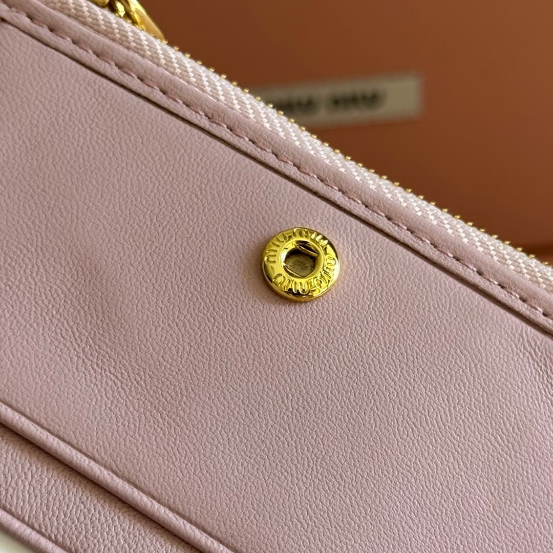 Miu Miu Begonia Alabaster Pink Matelassé Nappa Leather Wallet 5MV017 TOP