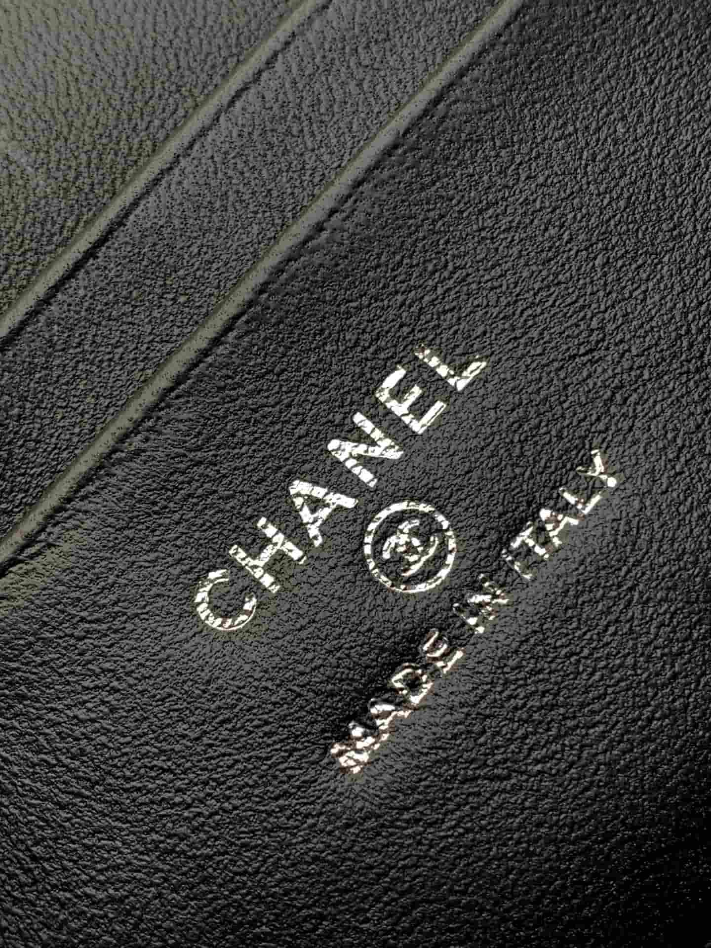 Chanel VANITY WITH CHAIN AP4407 Grained Calfskin & Silver-Tone Metal Black High