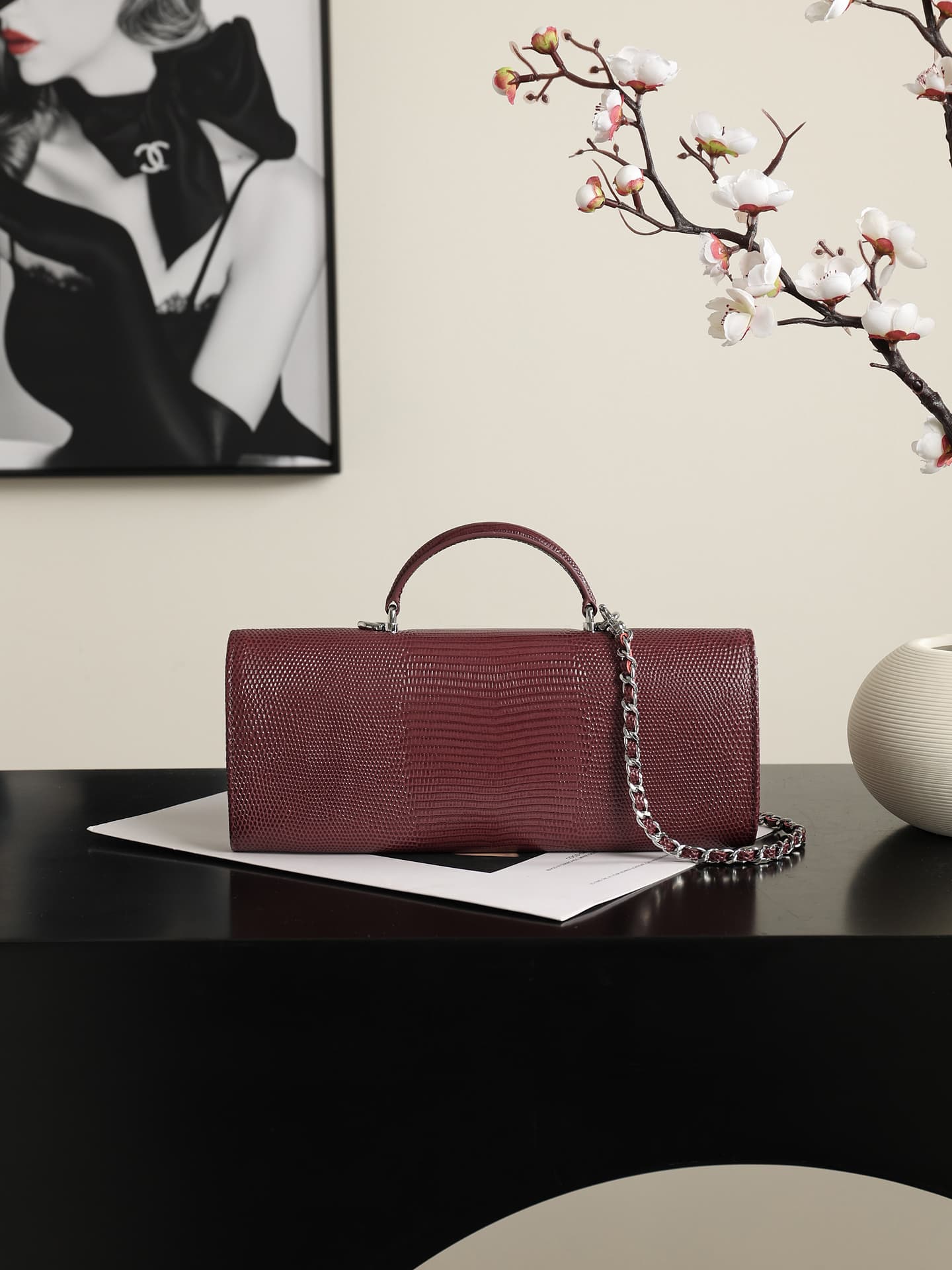 Chanel Clutch with chain Lizard Embossed Calfskin & Silver-Tone Metal Burgundy AP5280 A