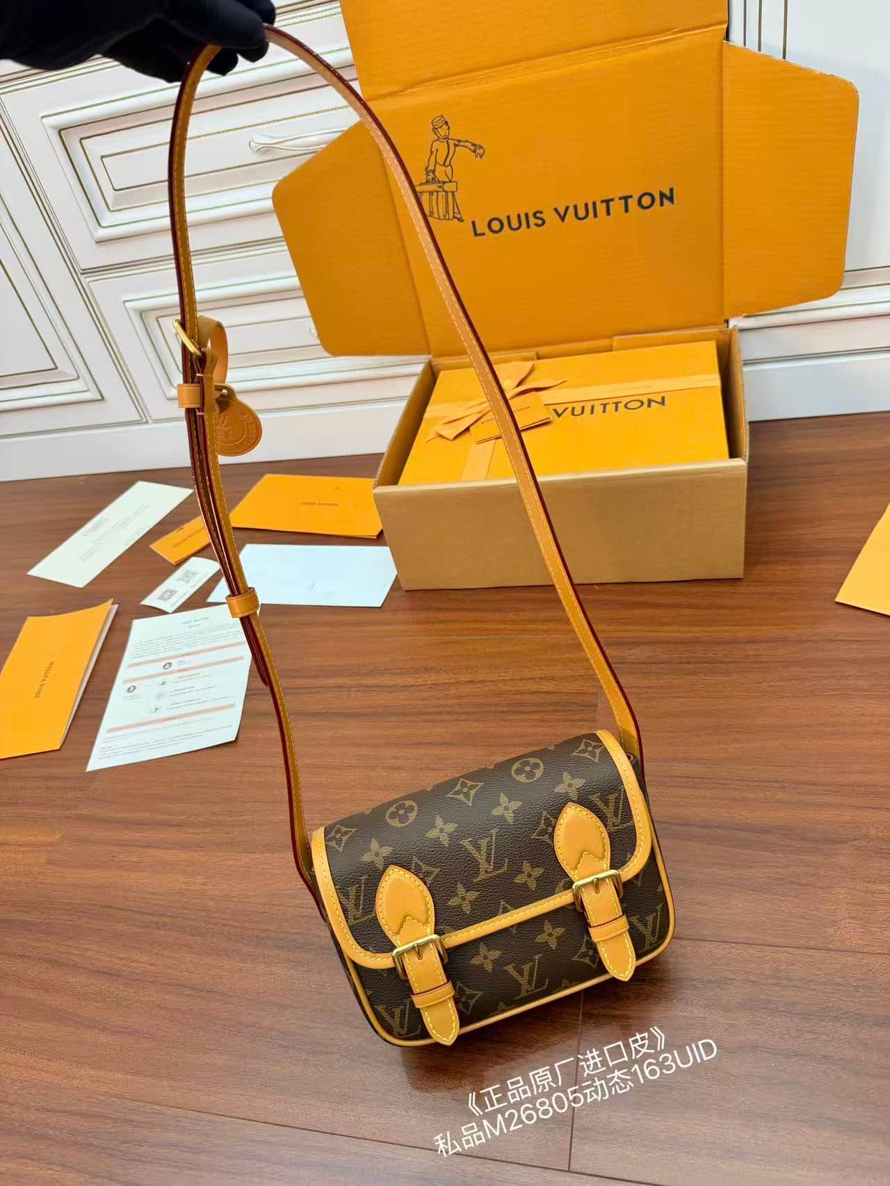 Louis Vuitton Satchel Wearable Wallet Monogram coated canvas M26805 TOP