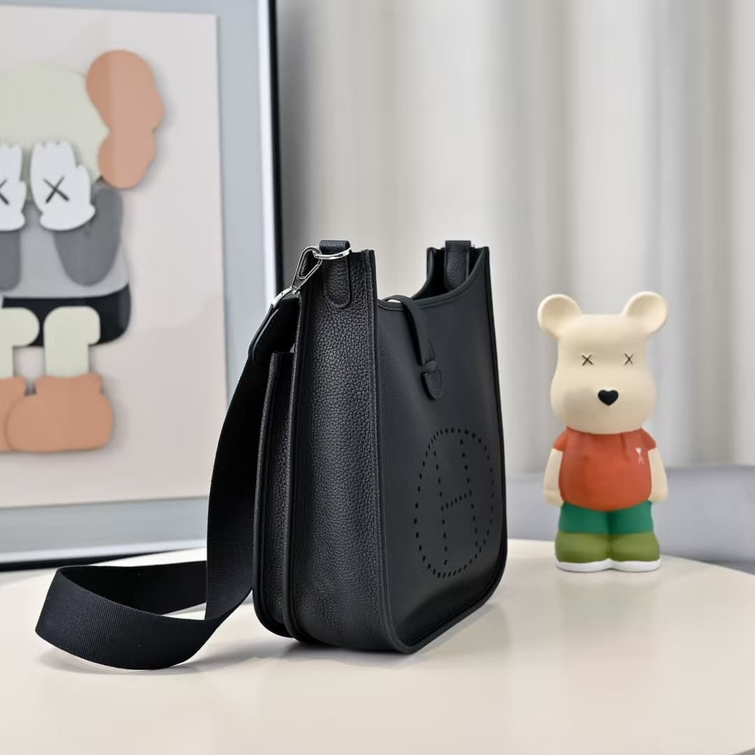 Hermes Evelyne III PM Bag Clemence Leather In Black High