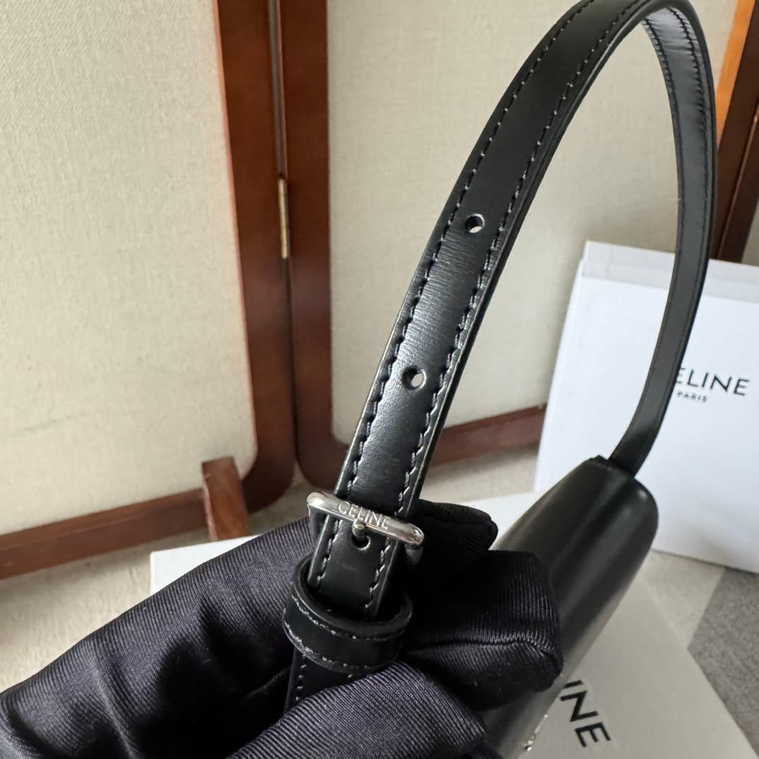 CELINE Shiny Calfskin Lola Bag in Black High