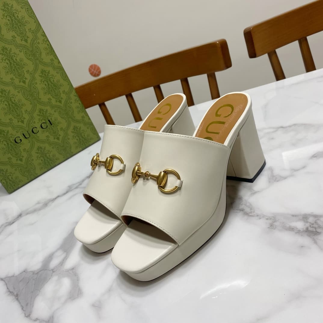 Gucci Sandals shoes Women