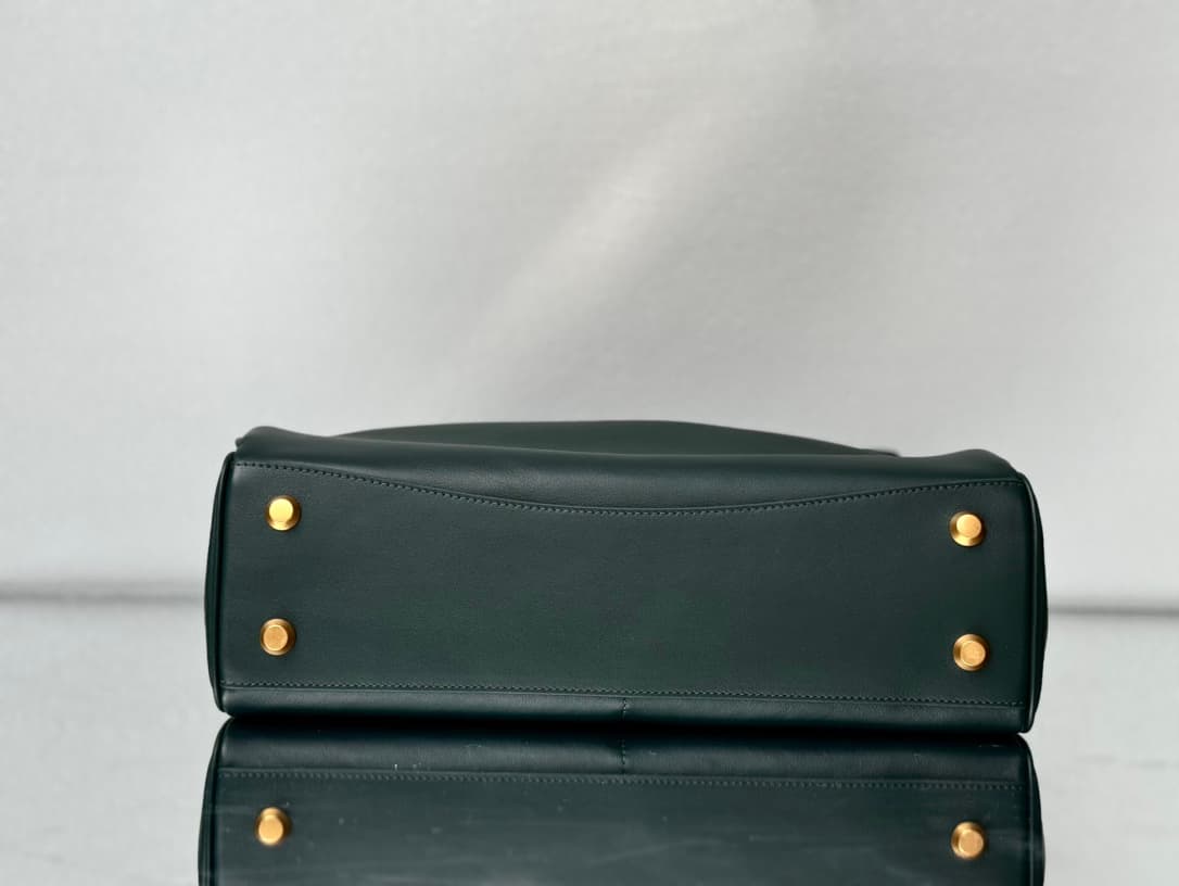Balenciaga Rodeo Medium Bag in Pine Green Leather With Gold-Tone Metal TOP