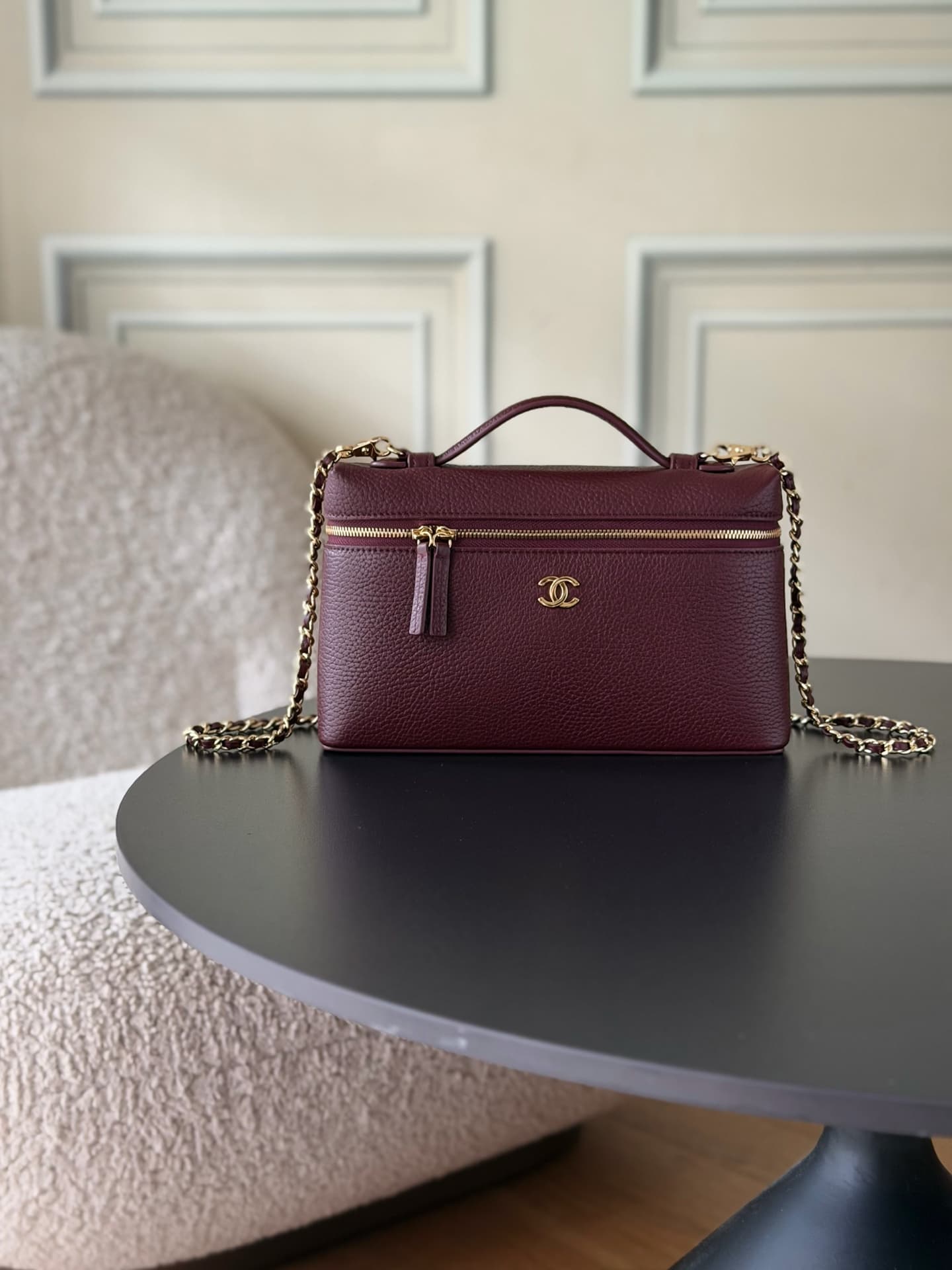 Chanel Large Vanity with chain Grained Calfskin & Gold-Tone Metal Burgundy AS5347 A