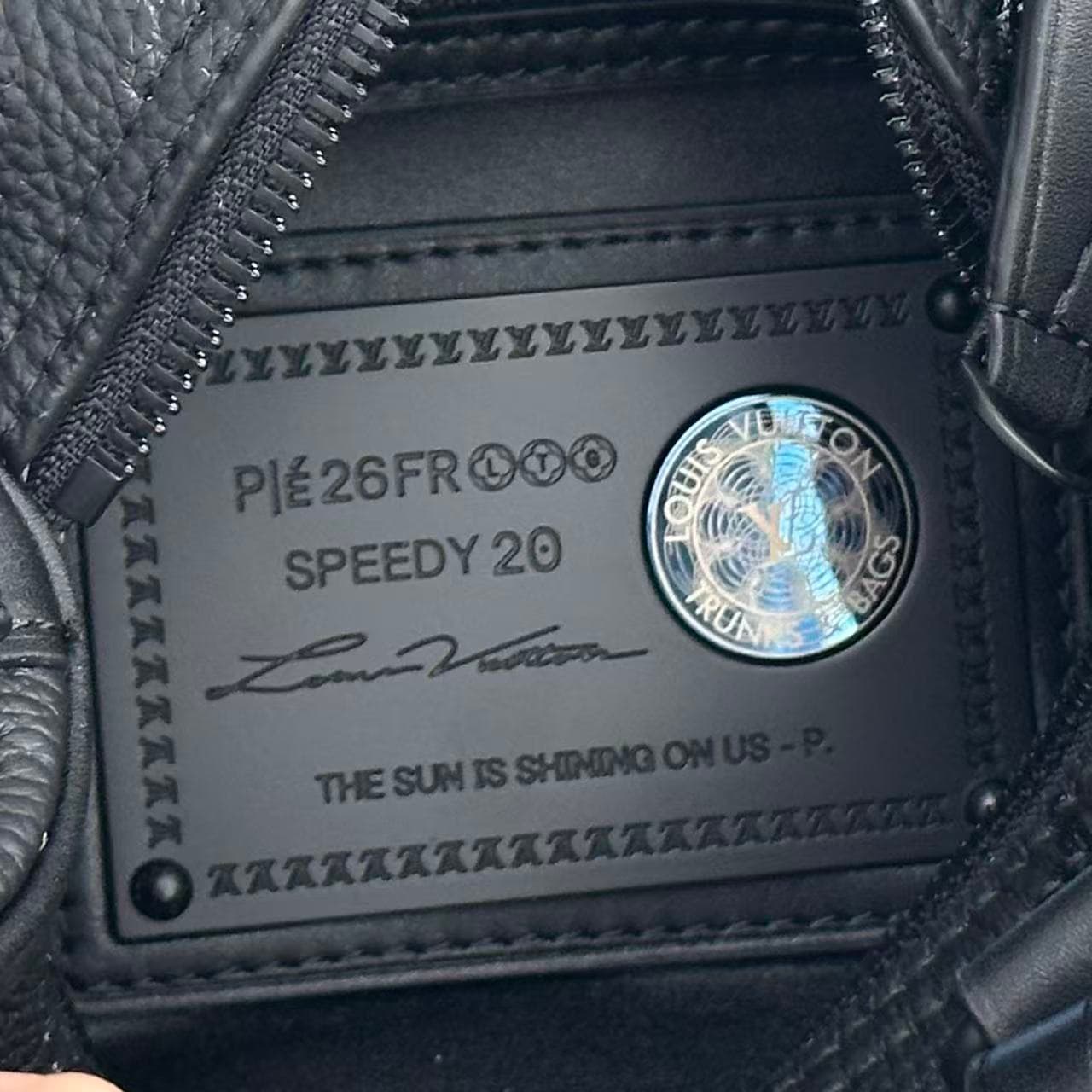 Louis Vuitton Speedy P9 Bandoulière 20 Ultrablack Calfskin leather M28262 High