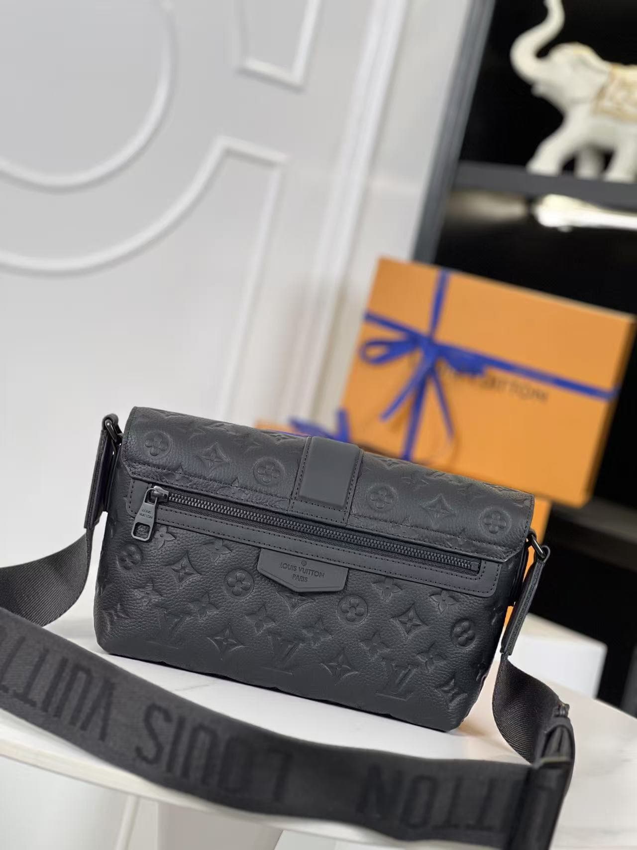 Louis Vuitton S-Cape Messenger Monogram Taurillon Leather M23741 High