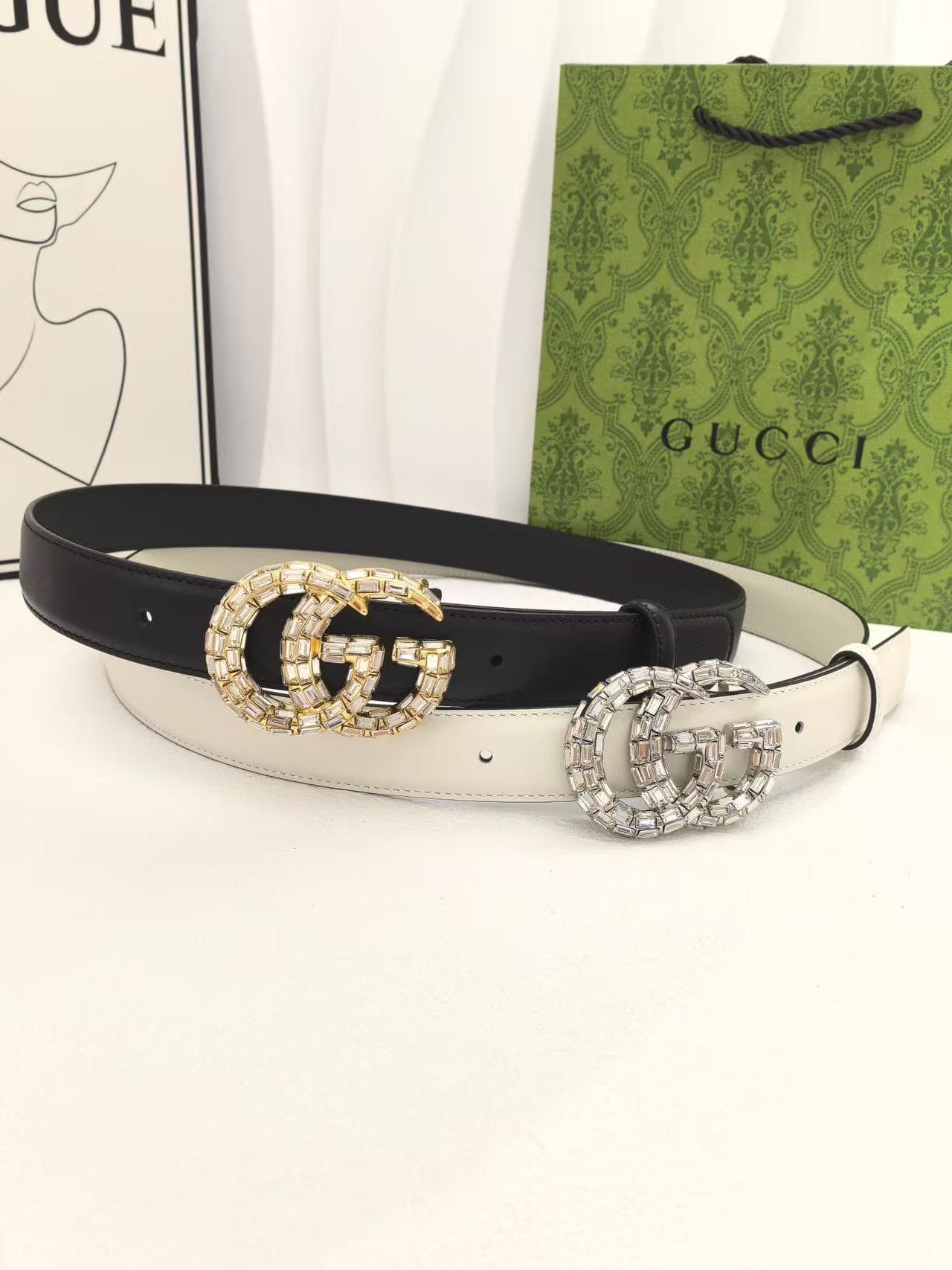 Gucci Women's leather belt