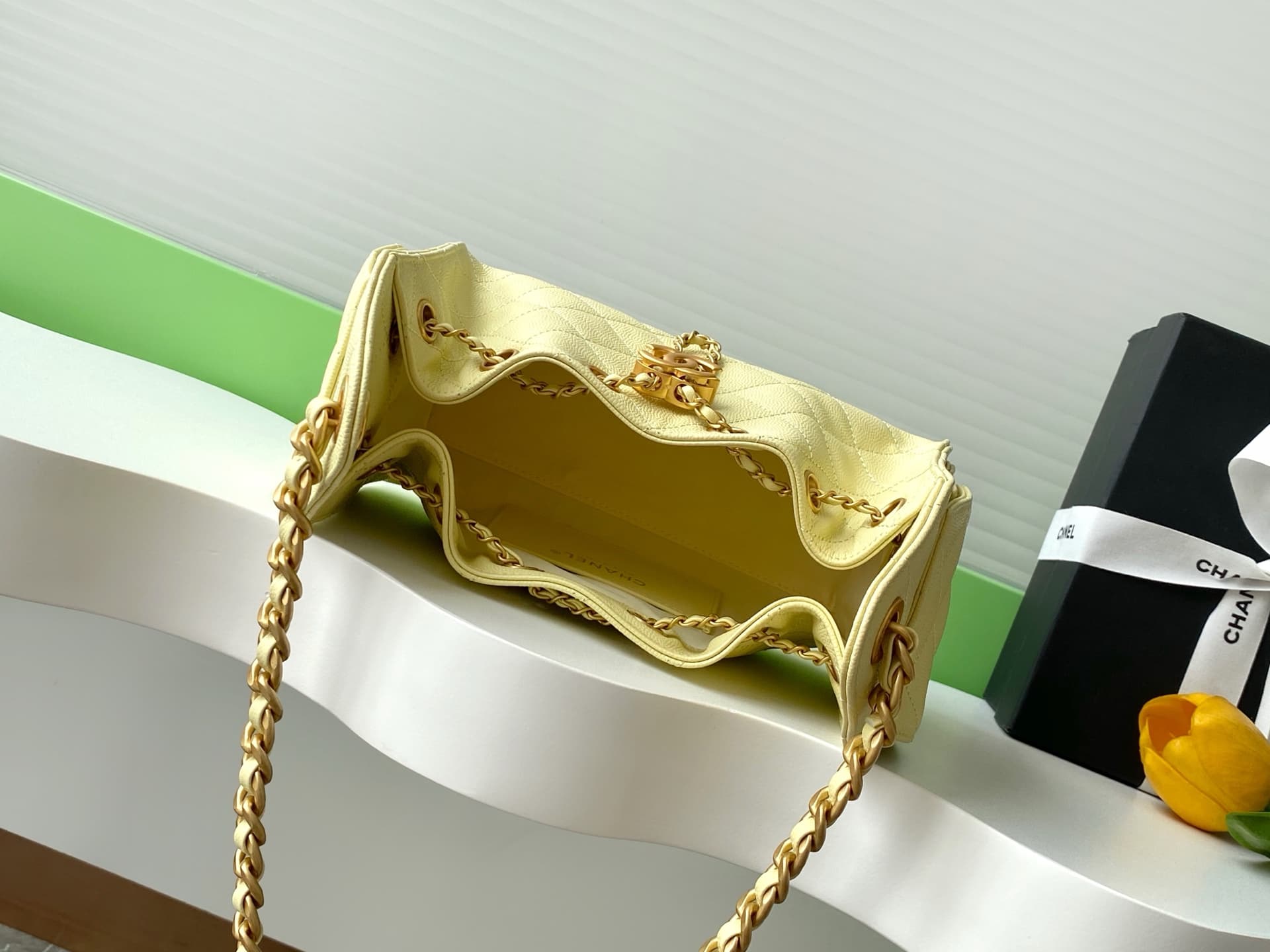 Chanel 25 Mini Hobo handbag AS5631 Grained calfskin & gold-tone metal Yellow A