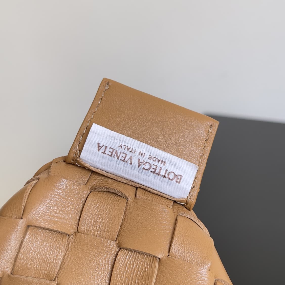 BV Sardine Small Intrecciato Cognac TOP