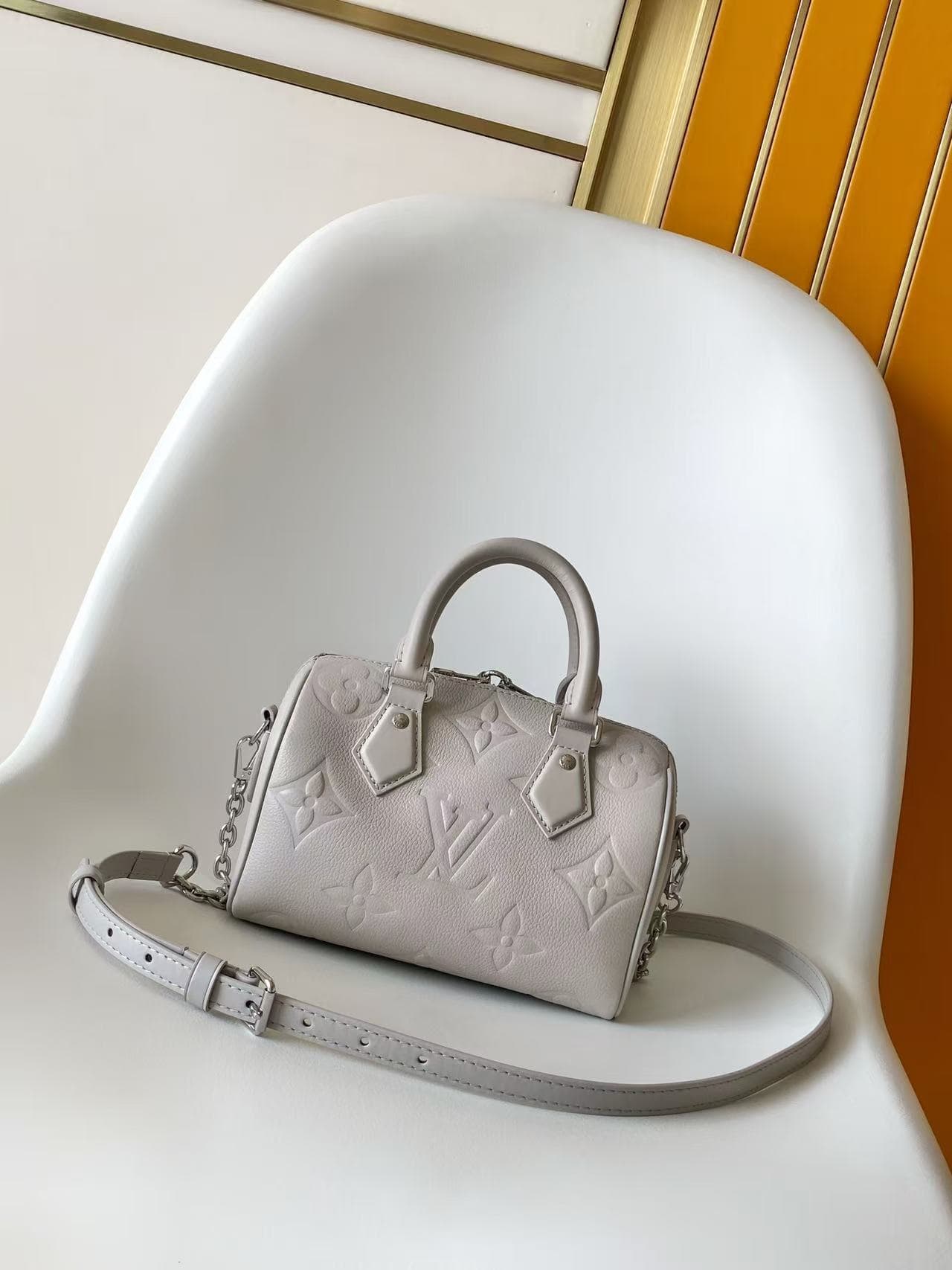 Louis Vuitton Speedy Bandoulière 20 Brume Gray Cowhide leather M28343 High