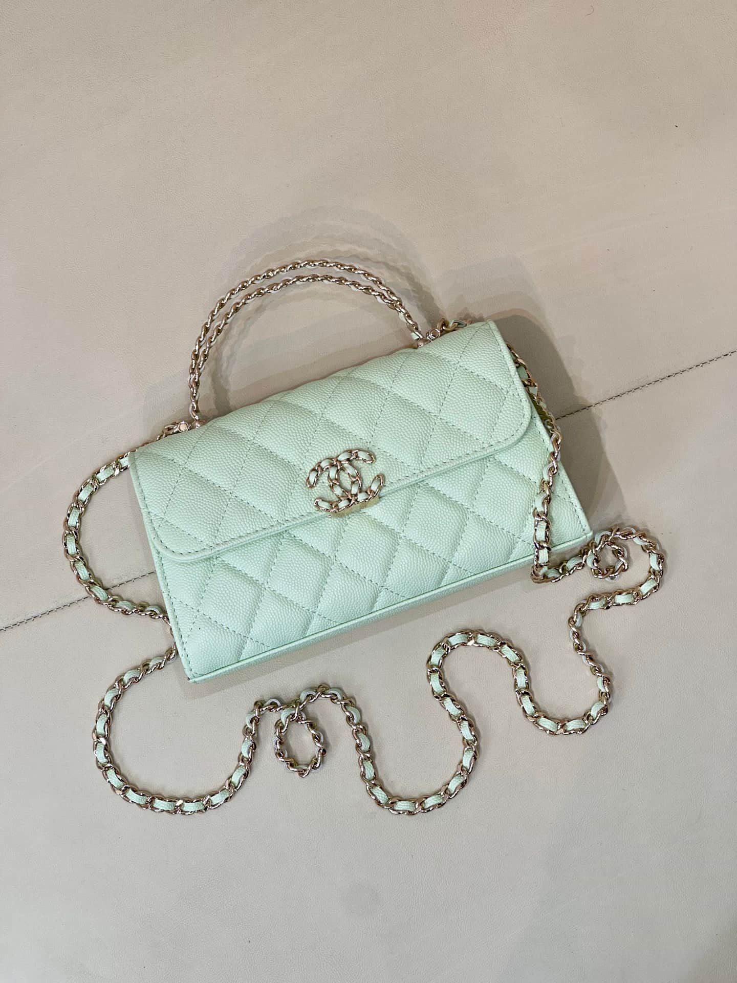 Chanel Clutch with chain Grained Calfskin&Gold-Tone Metal Green AP3238 TOP