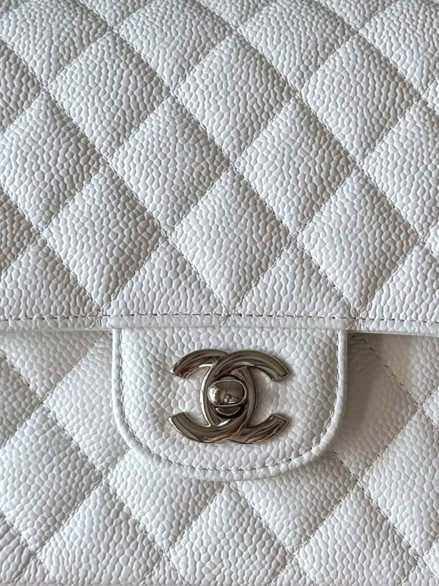 Chanel Medium CLASSIC HANDBAG Grained Calfskin White Silver Metal TOP