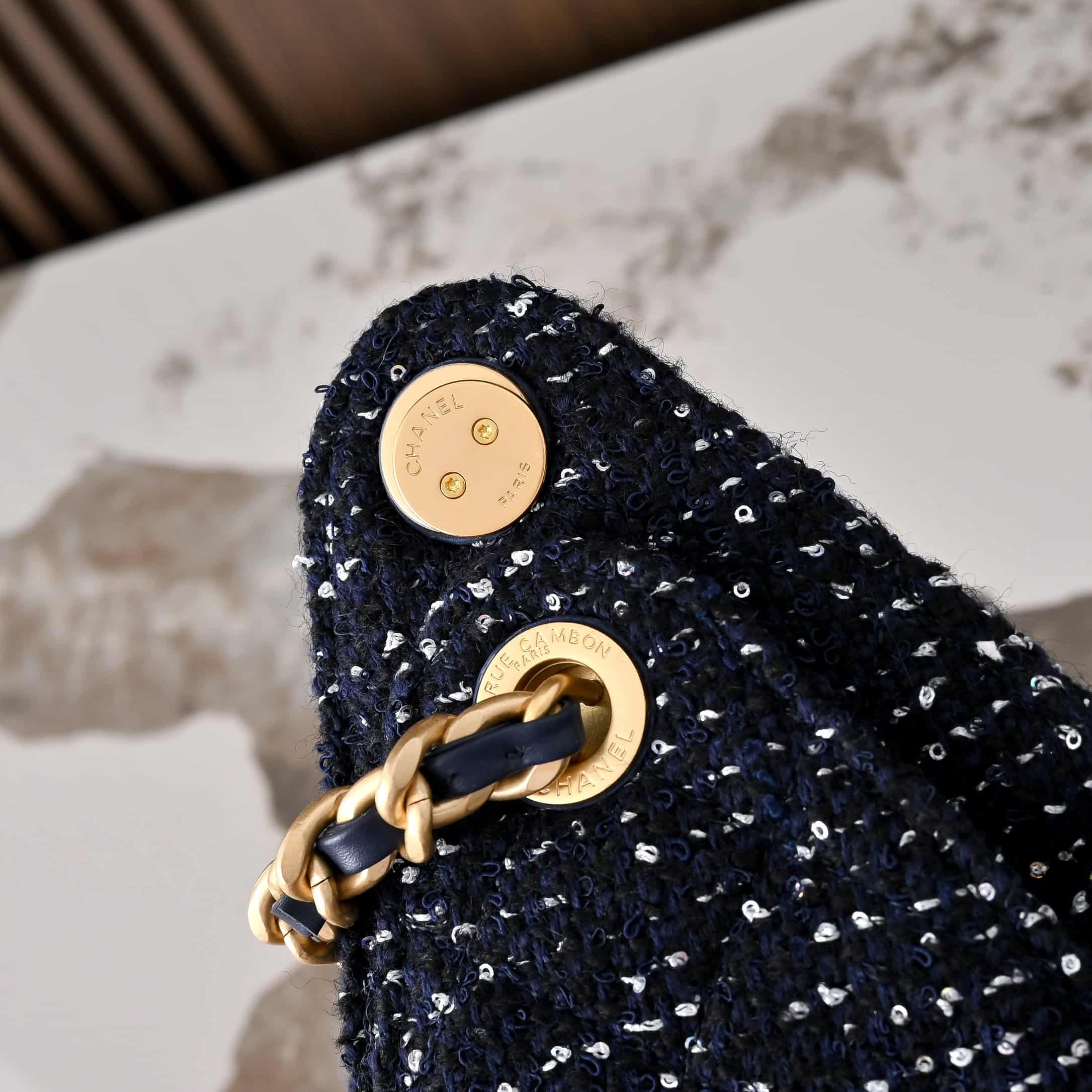 Chanel 25 Small Hobo handbag AS5293 Wool Tweed & Gold-Tone Metal Dark Blue&White A