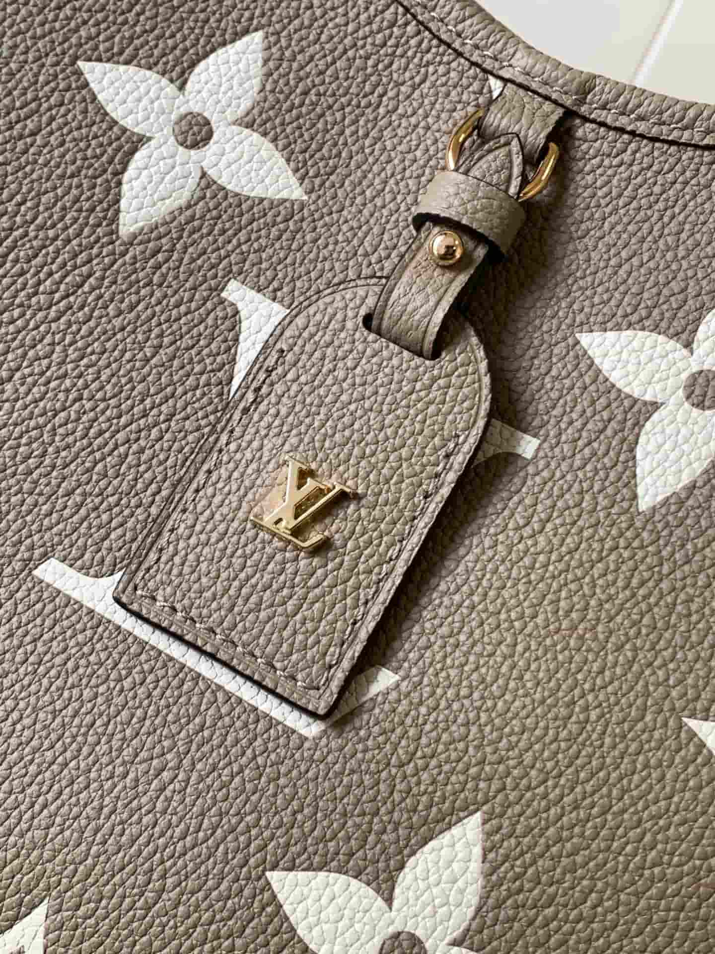 Louis Vuitton CarryAll PM Embossed supple grained cowhide leather M47180 Tourterelle Gray High