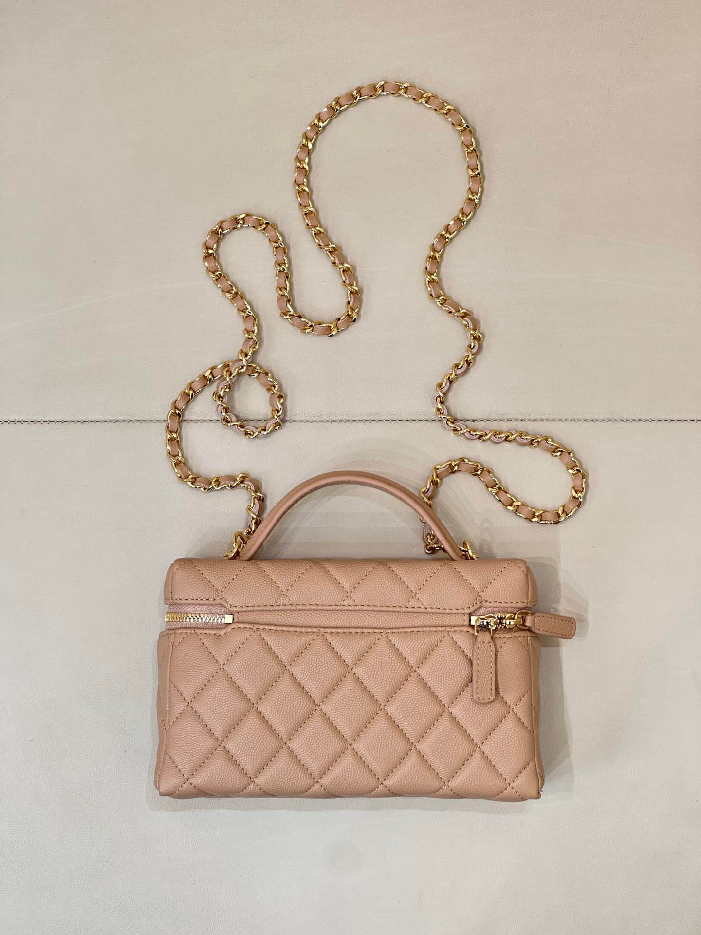 Chanel Classic Vanity With Chain Grained Shiny Calfskin & Gold-Tone Metal Beige AP5090 TOP