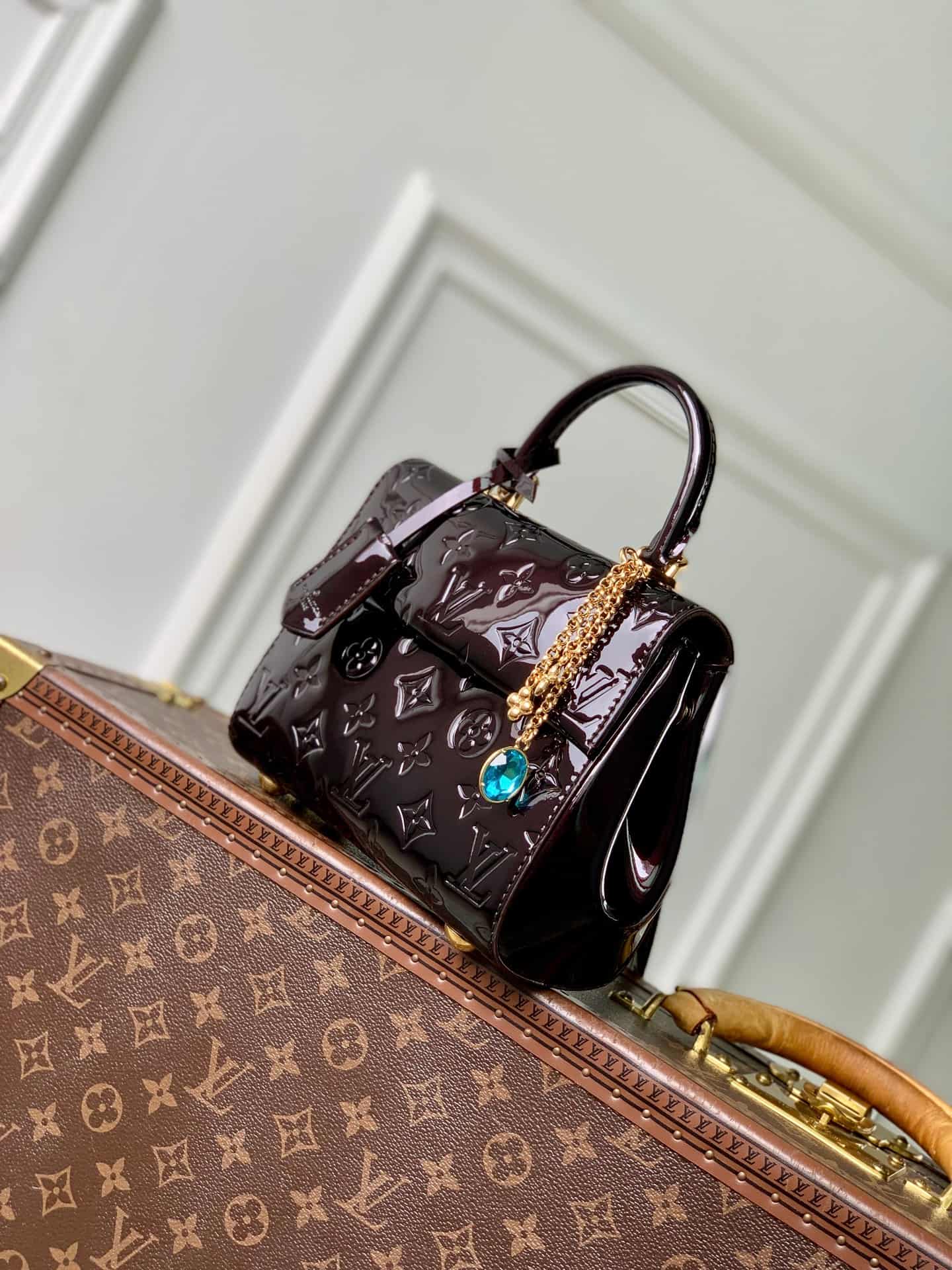 Louis Vuitton Cluny Mini Datewood Varnished cowhide leather M27173 High